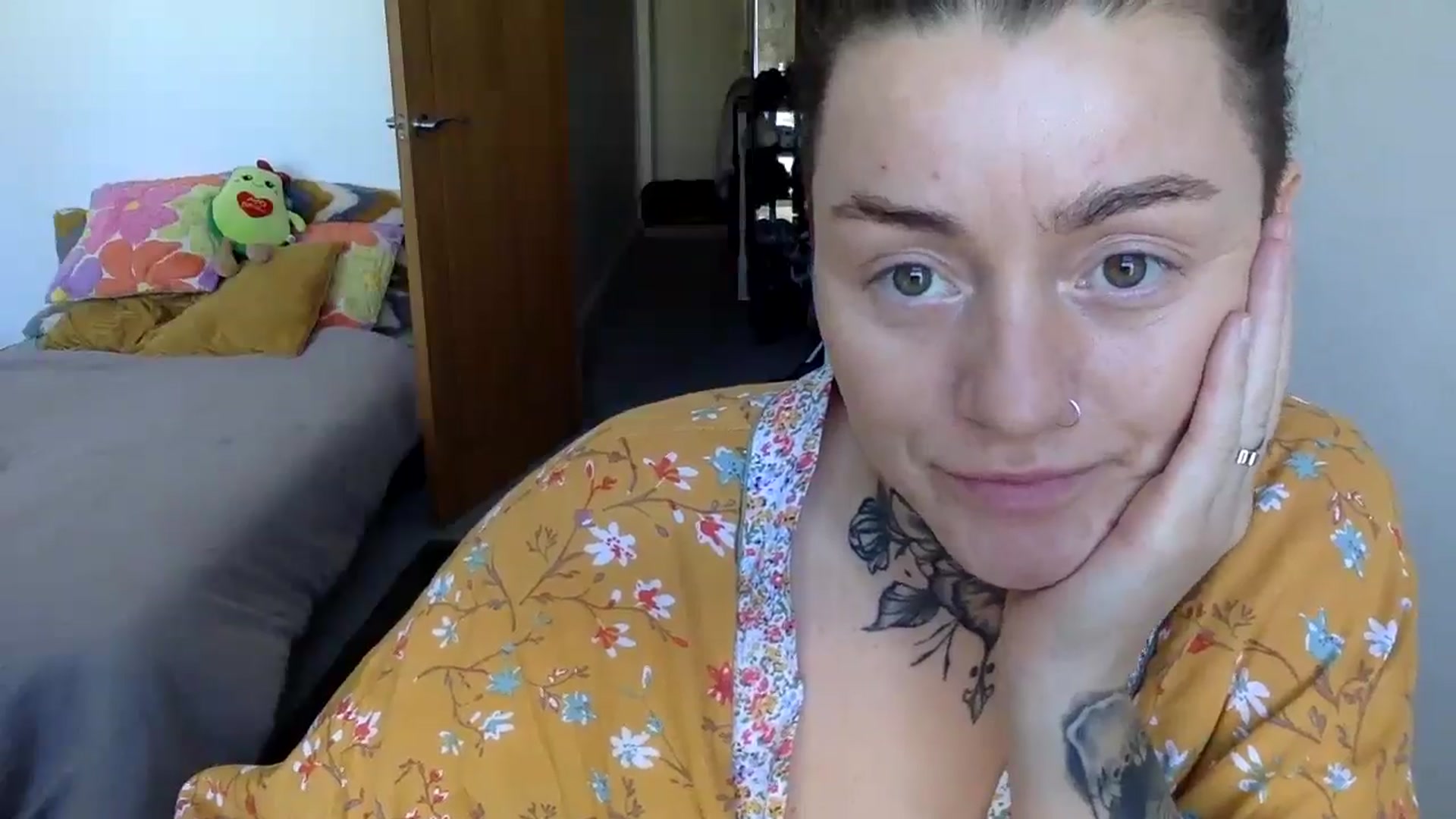 Gallery image thumbnail from Scarlet99's myfreecams stream on, 08/31/2024, 10:55 image 4 of 20