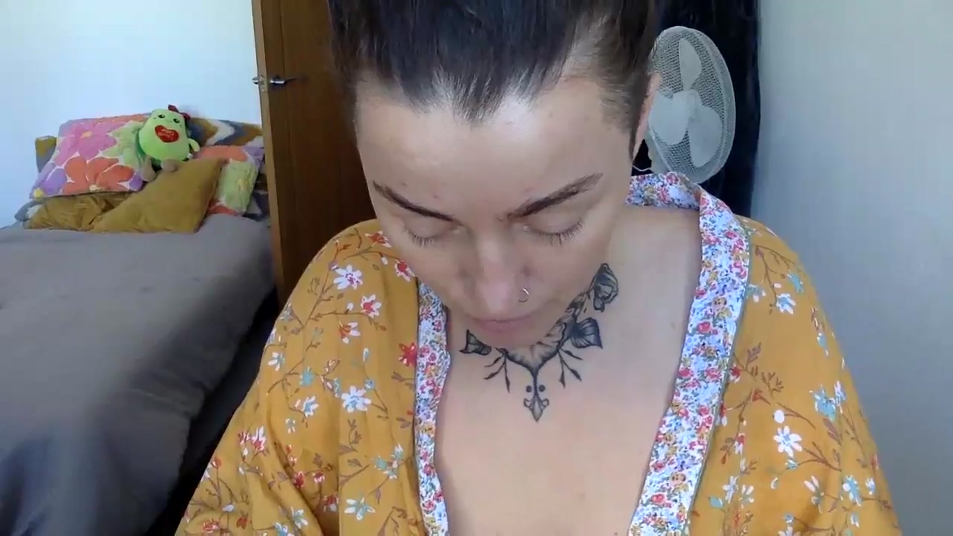 Gallery image thumbnail from Scarlet99's myfreecams stream on, 08/31/2024, 10:55 image 15 of 20