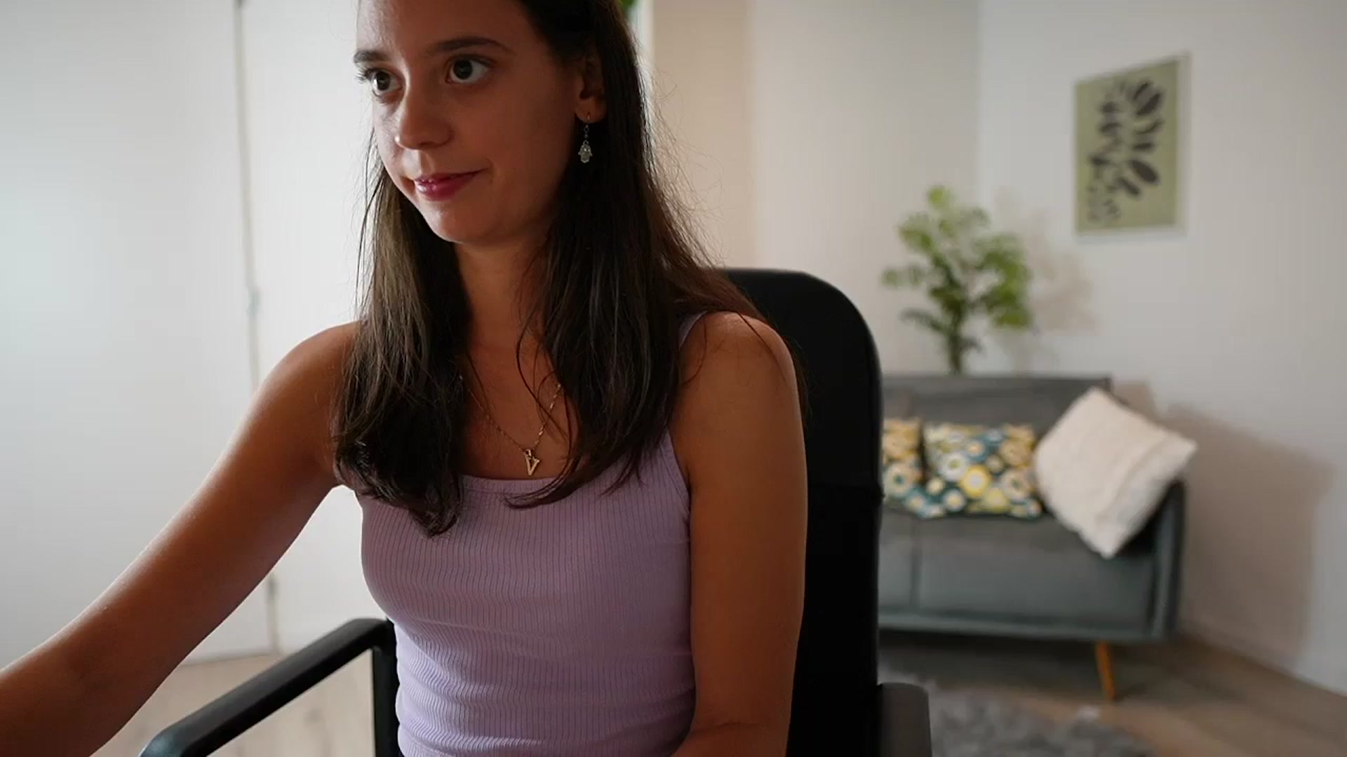 Gallery image thumbnail from ScarletBloom's myfreecams stream on, 09/20/2023, 15:24 image 16 of 20