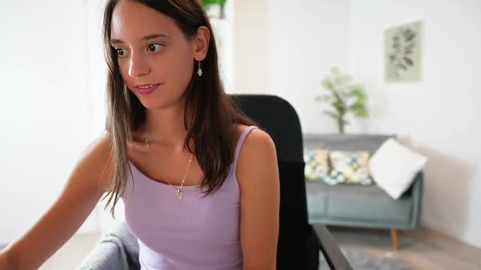 Gallery image thumbnail from ScarletBloom's myfreecams stream on, 09/20/2023, 15:24 image 3 of 20