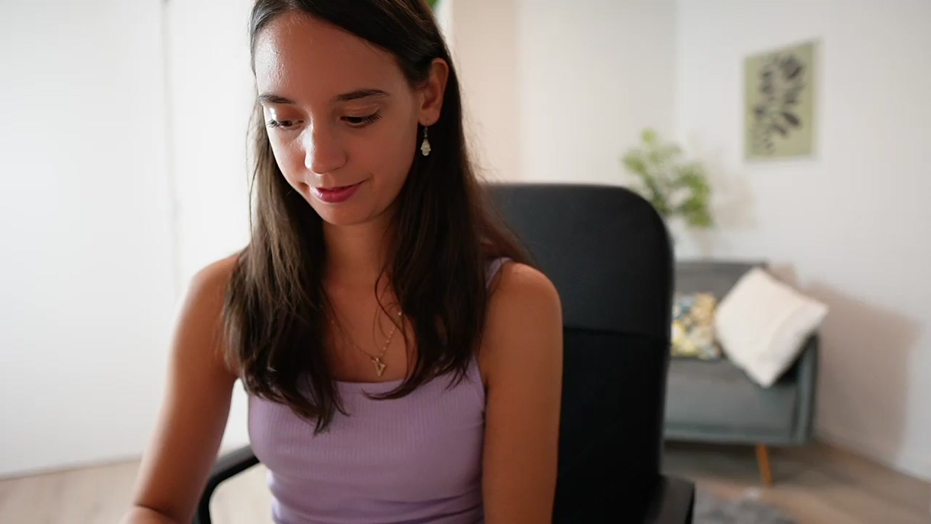 Gallery image thumbnail from ScarletBloom's myfreecams stream on, 09/20/2023, 15:24 image 10 of 20