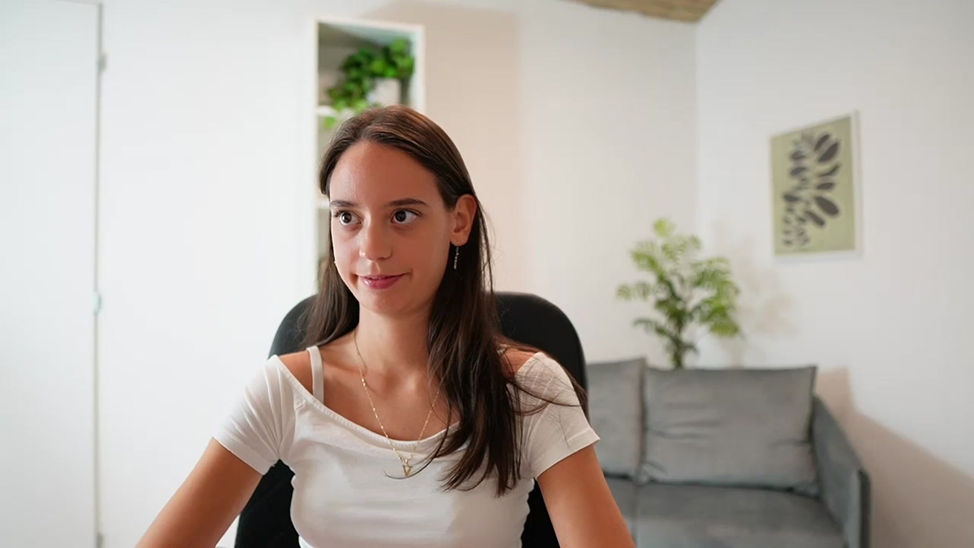 Gallery image thumbnail from ScarletBloom's myfreecams stream on, 09/29/2023, 17:59 image 18 of 20