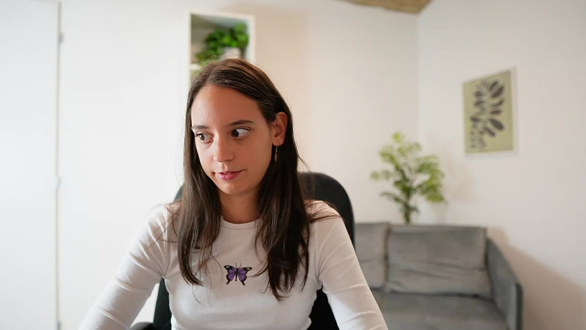 Gallery image thumbnail from ScarletBloom's myfreecams stream on, 10/02/2023, 18:02 image 3 of 20
