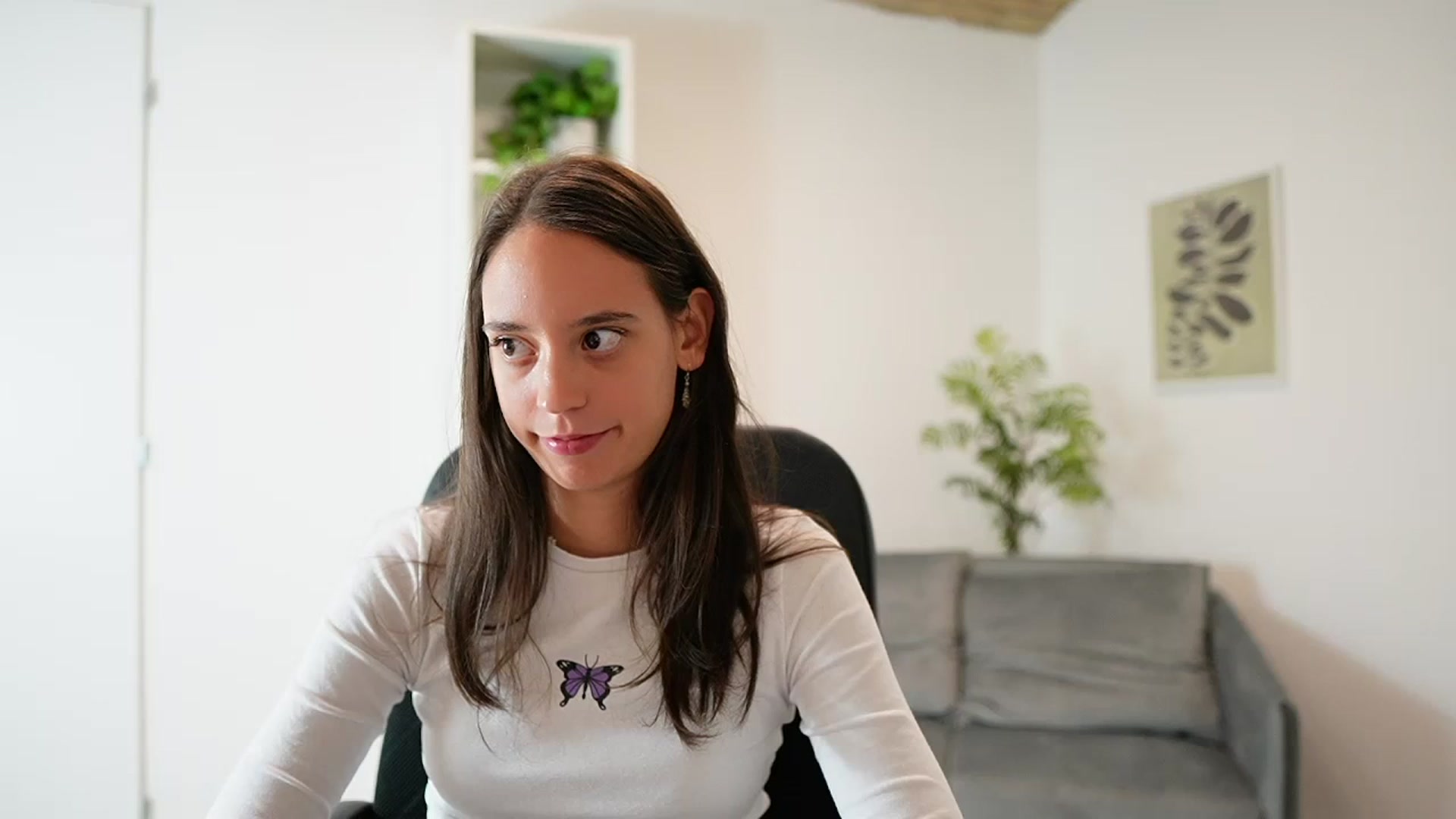 Gallery image thumbnail from ScarletBloom's myfreecams stream on, 10/02/2023, 18:02 image 5 of 20