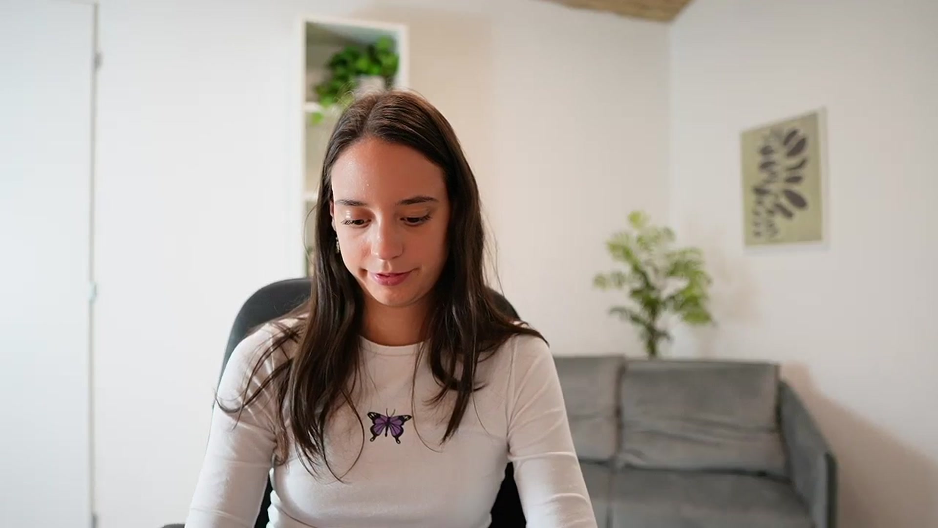 Gallery image thumbnail from ScarletBloom's myfreecams stream on, 10/02/2023, 18:02 image 20 of 20