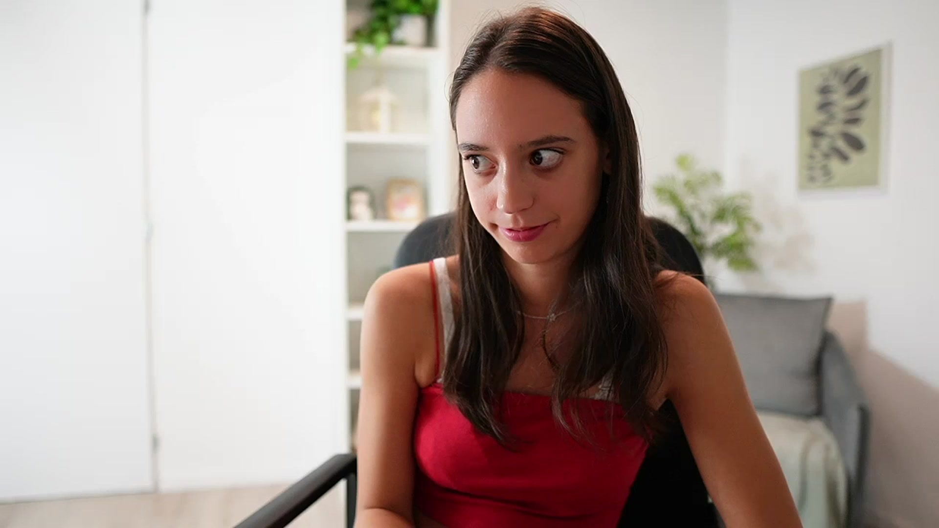 Gallery image thumbnail from ScarletBloom's myfreecams stream on, 10/07/2023, 17:42 image 17 of 20