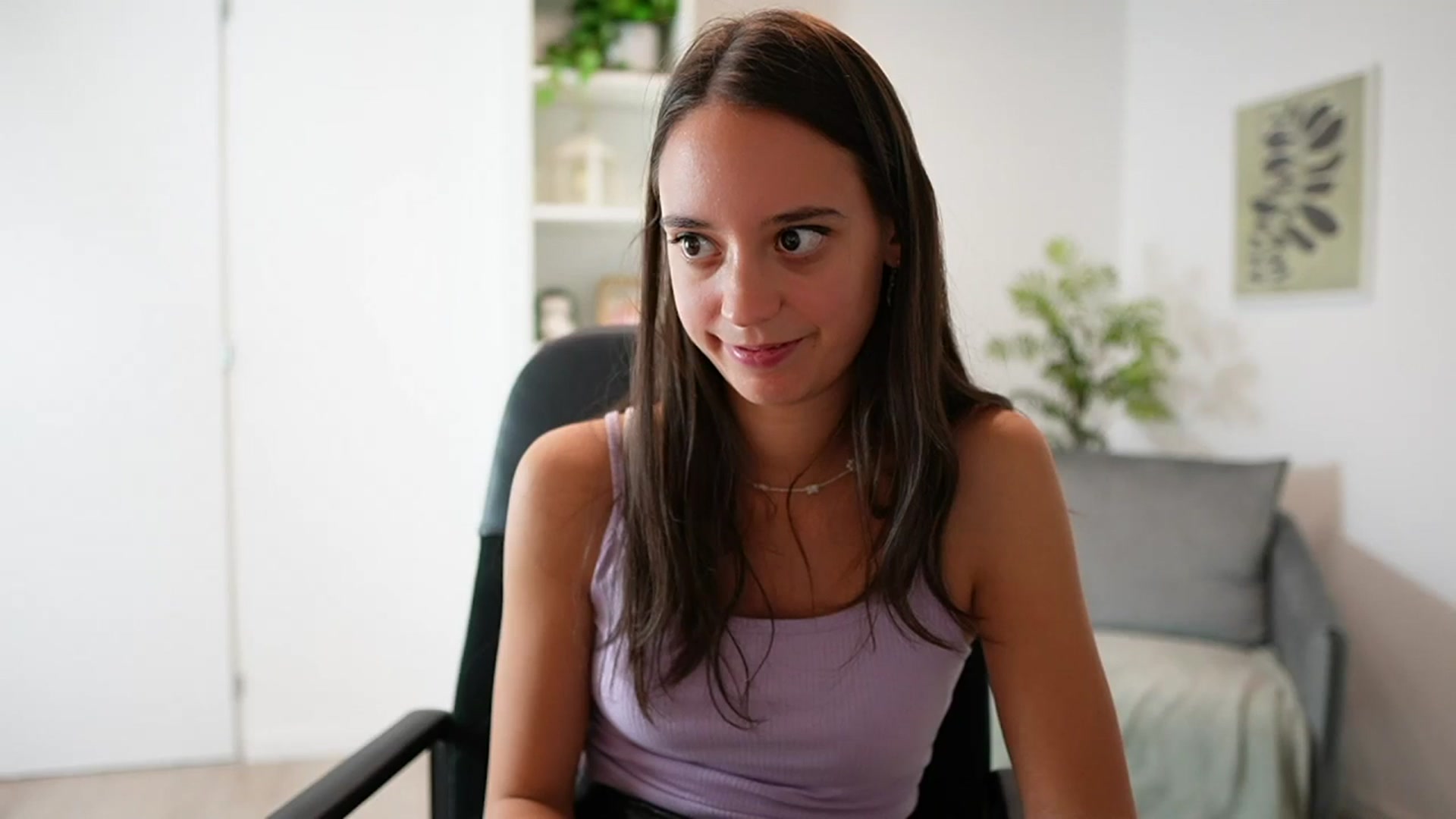 Gallery image thumbnail from ScarletBloom's myfreecams stream on, 10/09/2023, 15:29 image 11 of 20