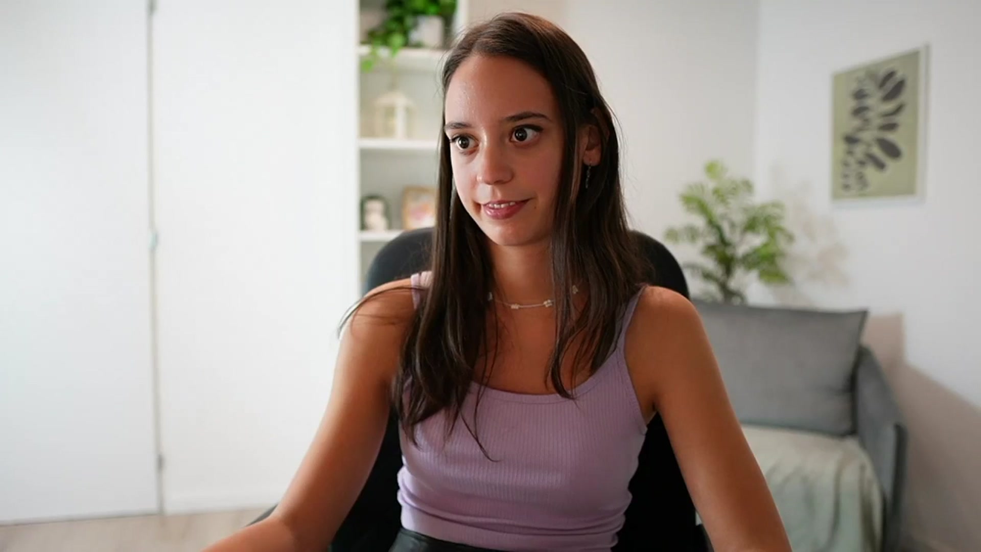 Gallery image thumbnail from ScarletBloom's myfreecams stream on, 10/09/2023, 18:03 image 9 of 20