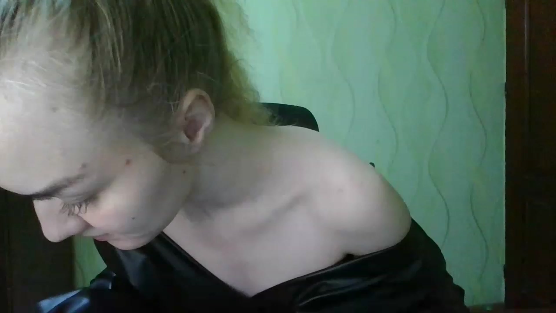 Gallery image thumbnail from ScarletChase's myfreecams stream on, 11/14/2022, 17:00 image 4 of 20