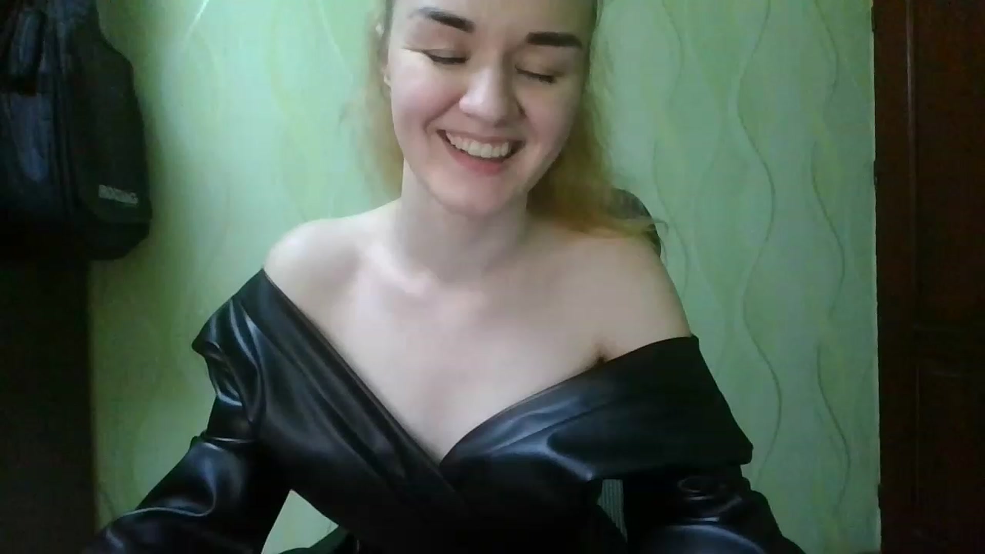 Gallery image thumbnail from ScarletChase's myfreecams stream on, 11/14/2022, 17:00 image 19 of 20