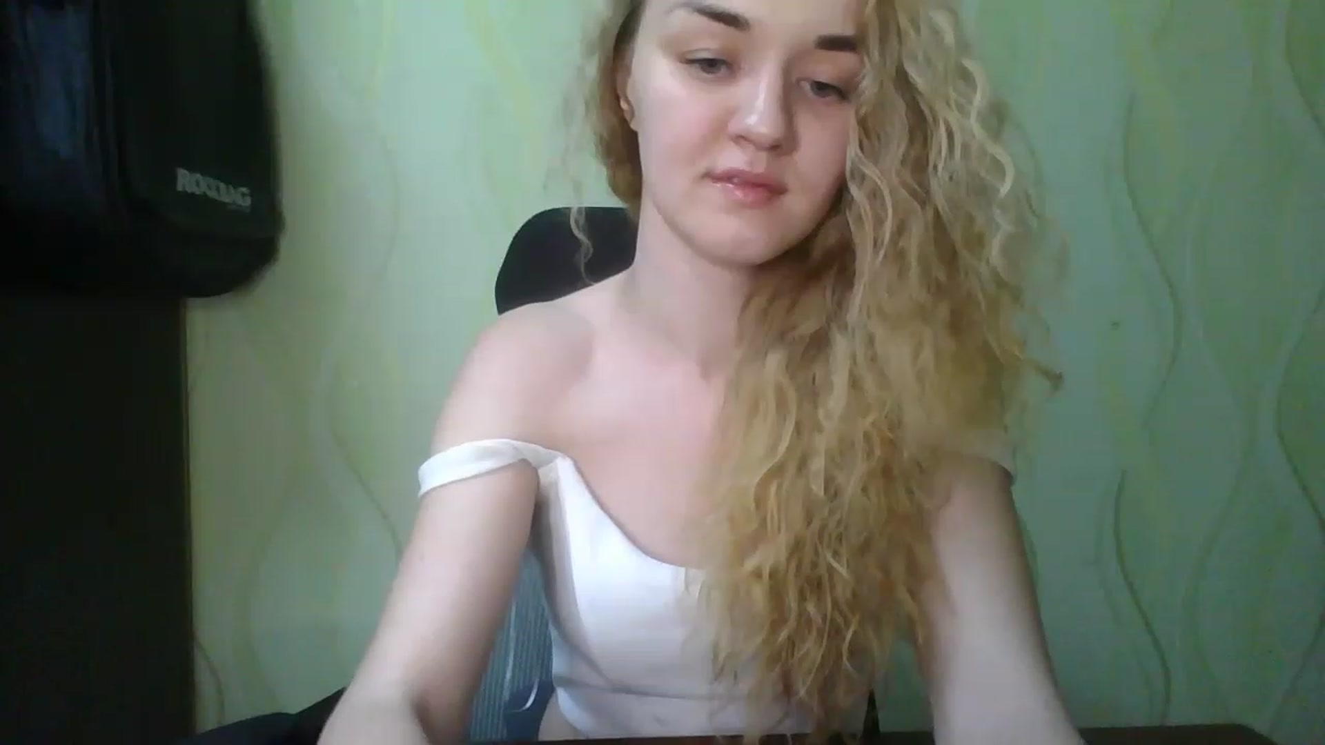 Gallery image thumbnail from ScarletChase's myfreecams stream on, 11/15/2022, 13:34 image 8 of 20