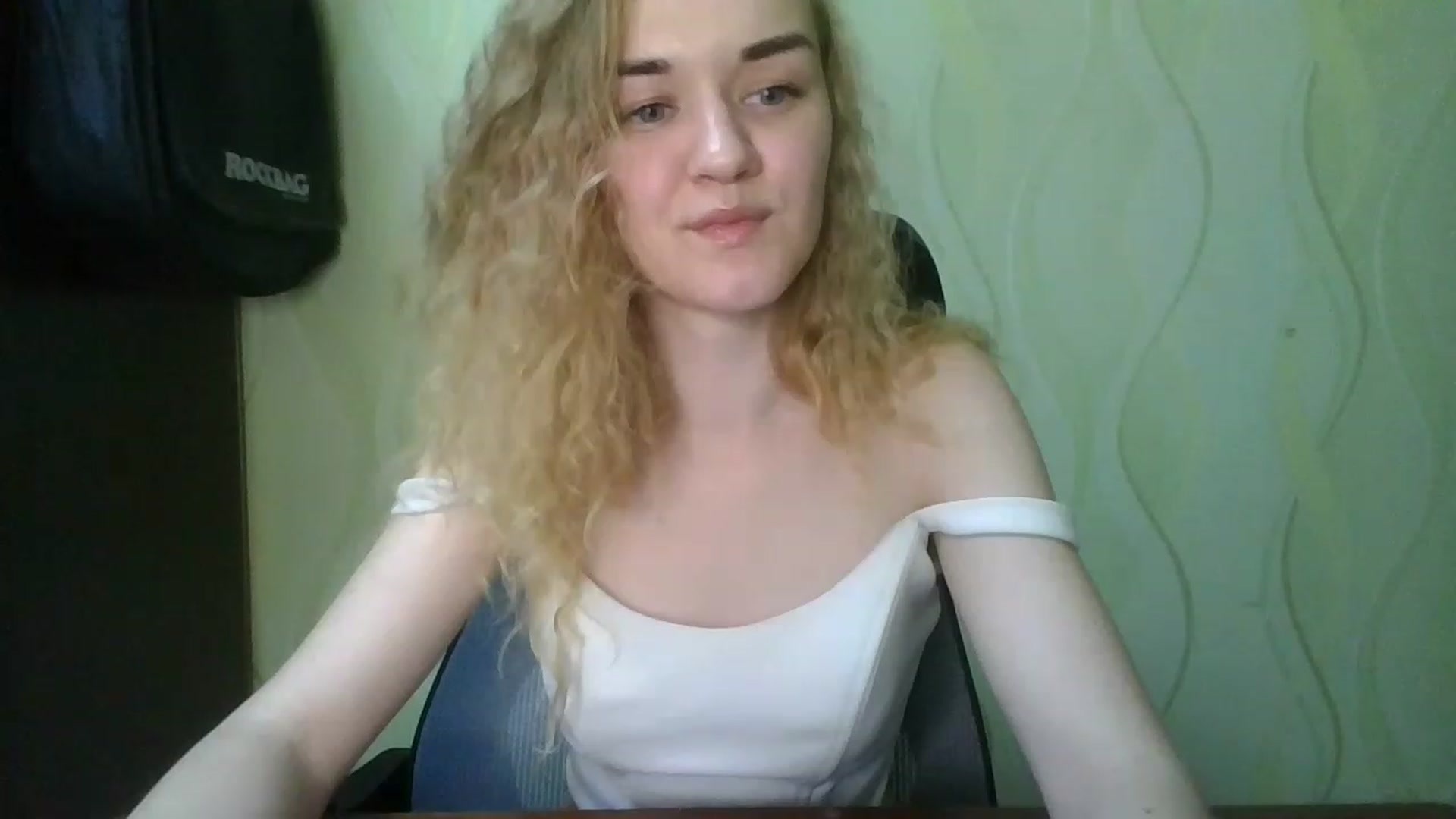 Gallery image thumbnail from ScarletChase's myfreecams stream on, 11/15/2022, 13:34 image 20 of 20
