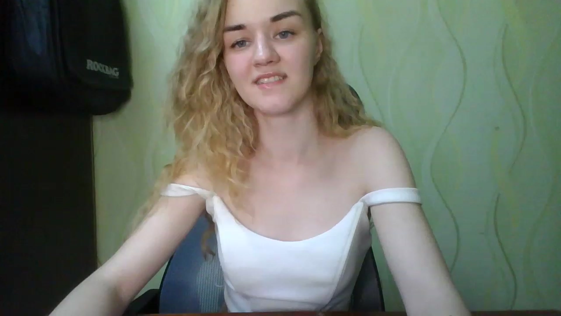 Gallery image thumbnail from ScarletChase's myfreecams stream on, 11/15/2022, 13:34 image 17 of 20
