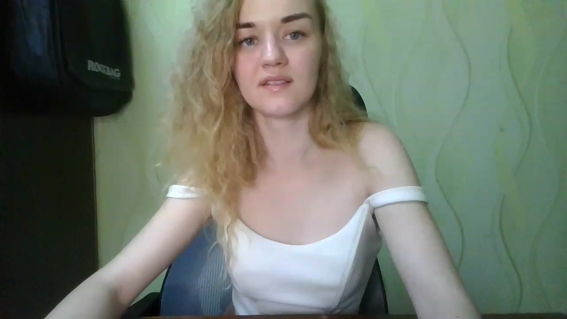 Gallery image thumbnail from ScarletChase's myfreecams stream on, 11/15/2022, 13:34 image 19 of 20
