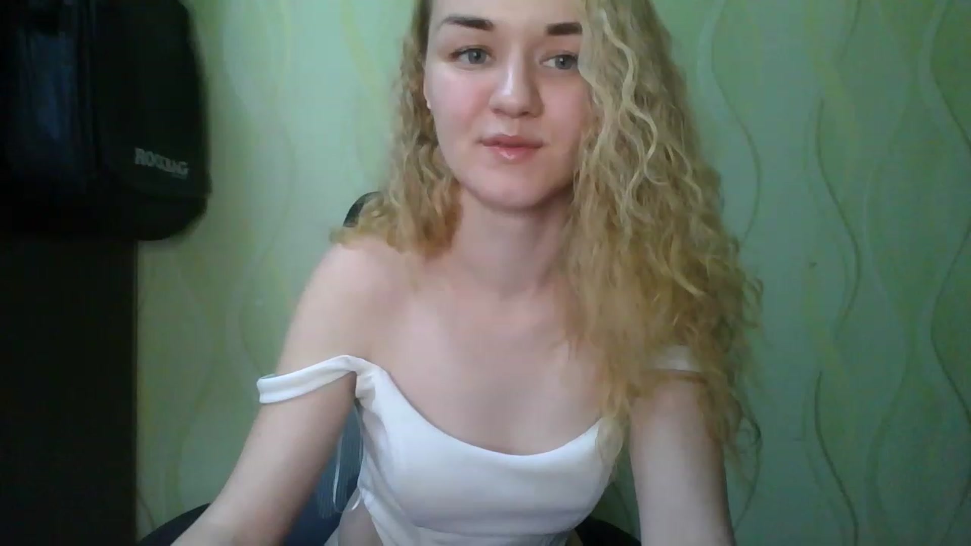 Gallery image thumbnail from ScarletChase's myfreecams stream on, 11/15/2022, 13:34 image 11 of 20