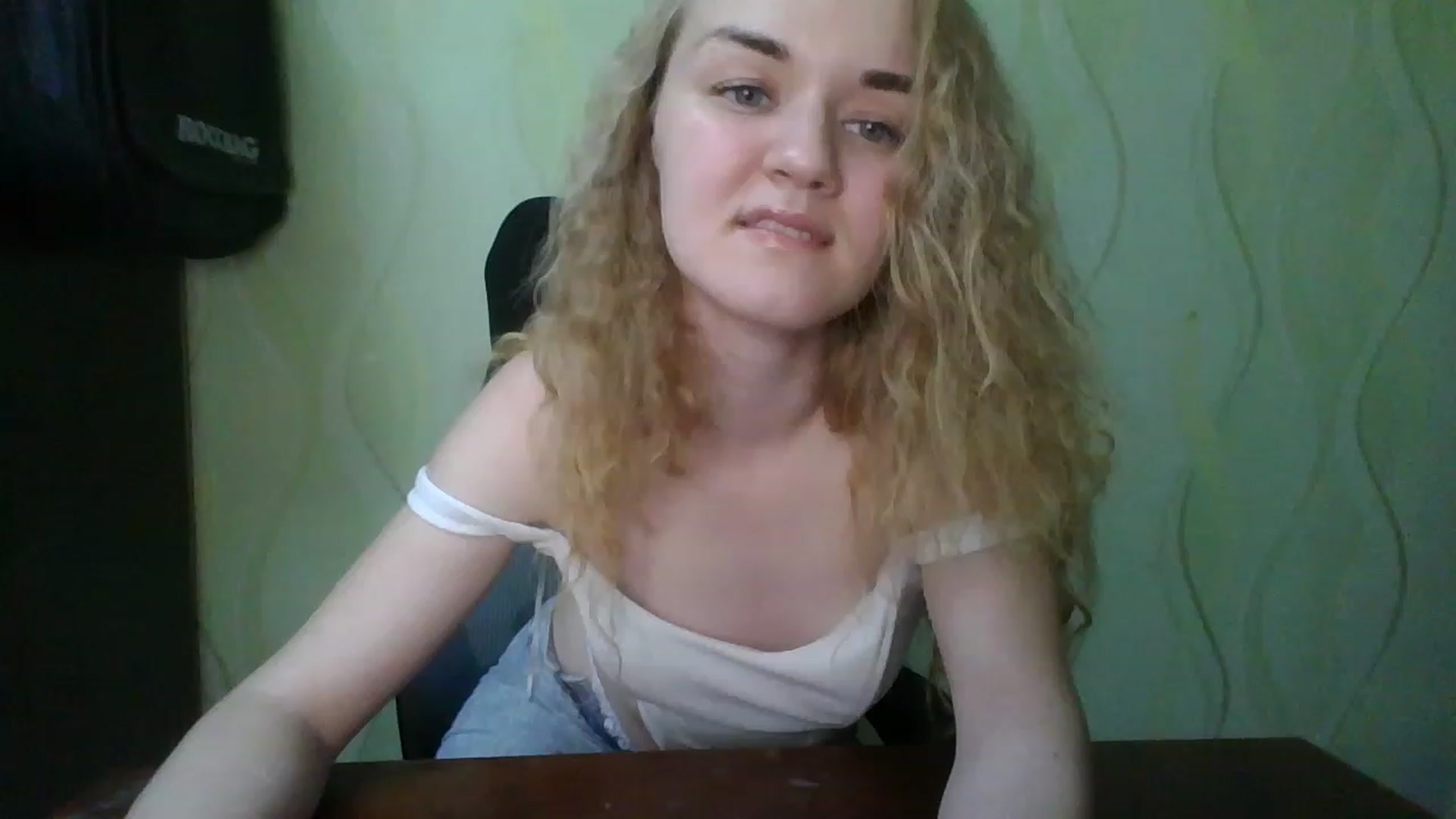 Gallery image thumbnail from ScarletChase's myfreecams stream on, 11/15/2022, 14:37 image 9 of 20