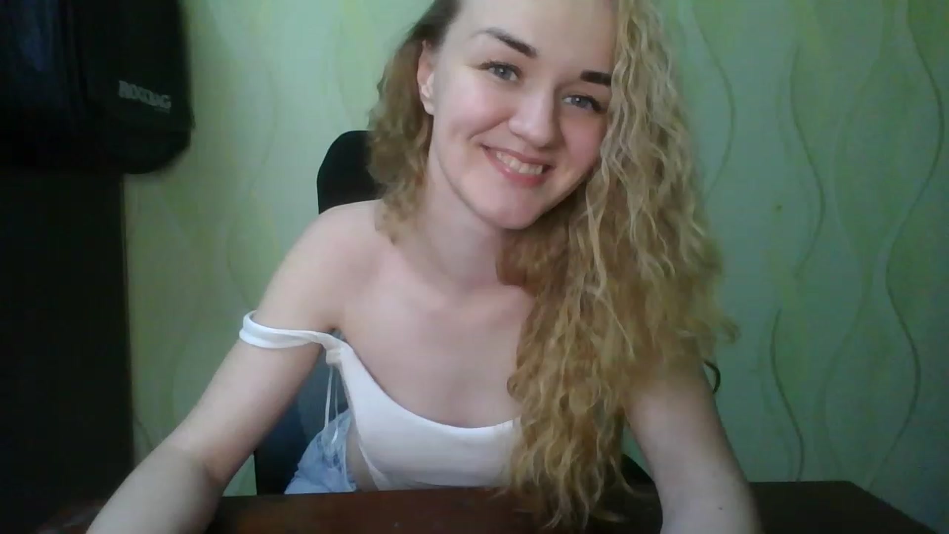 Gallery image thumbnail from ScarletChase's myfreecams stream on, 11/15/2022, 14:37 image 4 of 20