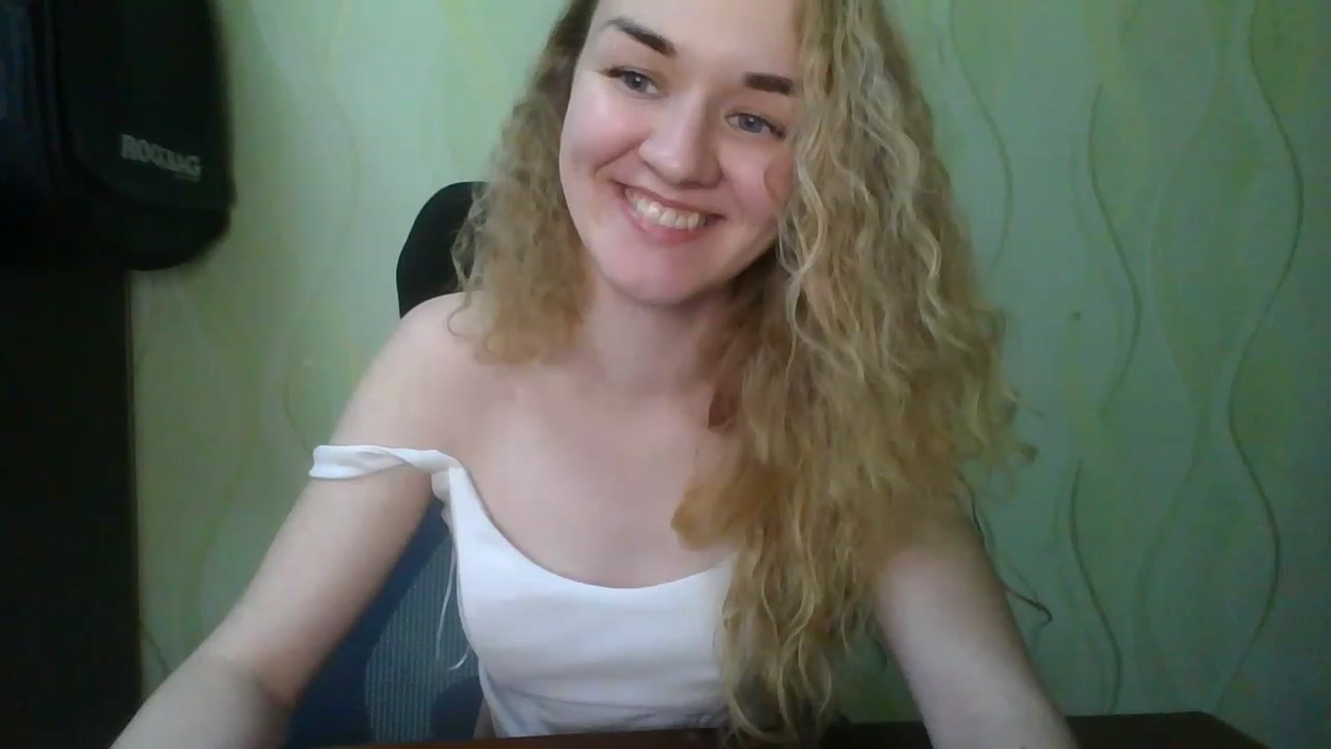 Gallery image thumbnail from ScarletChase's myfreecams stream on, 11/15/2022, 14:37 image 1 of 20