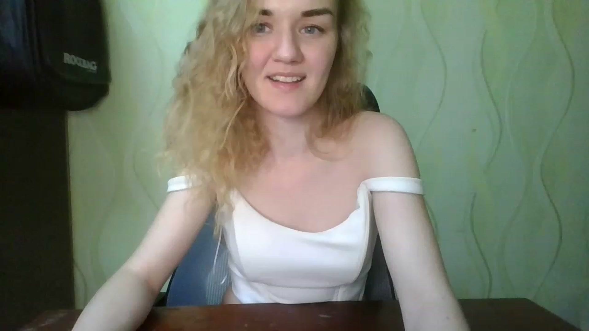 Gallery image thumbnail from ScarletChase's myfreecams stream on, 11/15/2022, 14:37 image 15 of 20