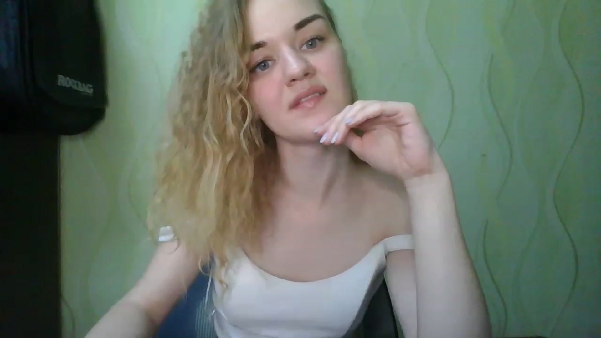 Gallery image thumbnail from ScarletChase's myfreecams stream on, 11/15/2022, 14:37 image 3 of 20