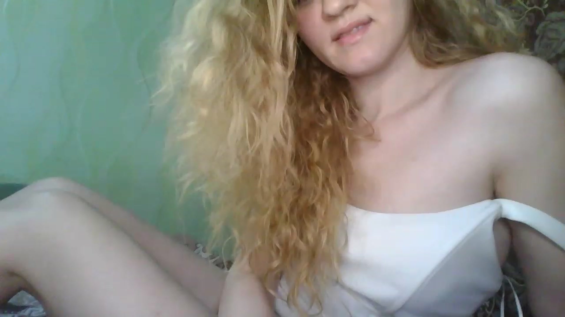 Gallery image thumbnail from ScarletChase's myfreecams stream on, 11/15/2022, 17:50 image 11 of 20