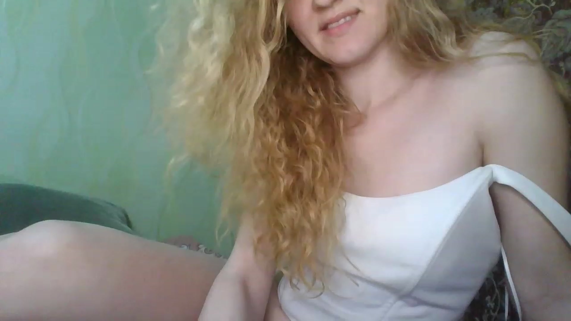 Gallery image thumbnail from ScarletChase's myfreecams stream on, 11/15/2022, 17:50 image 10 of 20