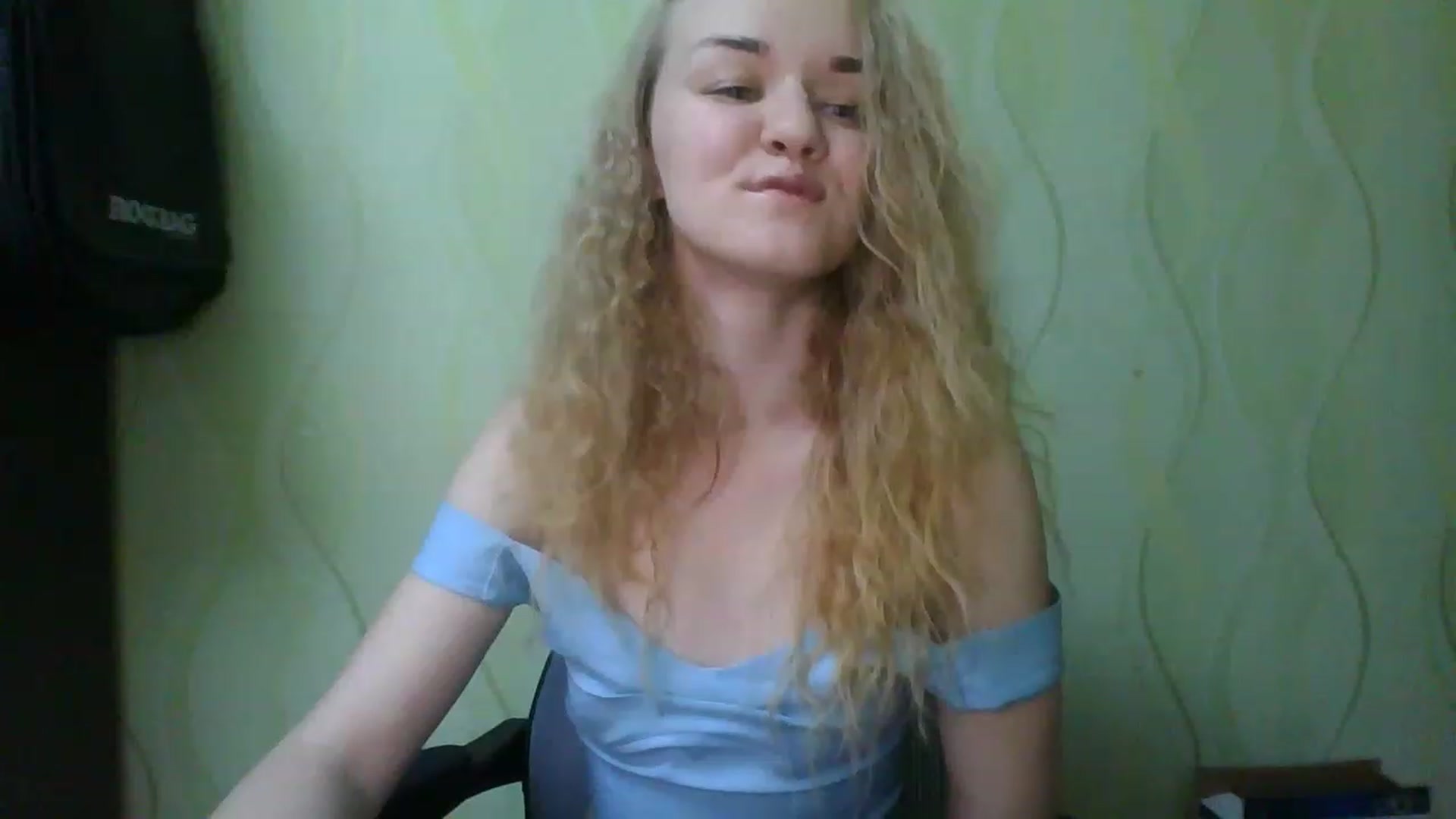 Gallery image thumbnail from ScarletChase's myfreecams stream on, 11/17/2022, 16:06 image 15 of 20