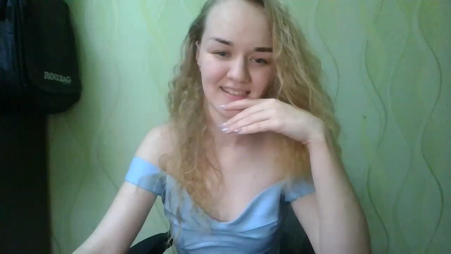 Gallery image thumbnail from ScarletChase's myfreecams stream on, 11/17/2022, 20:31 image 19 of 20