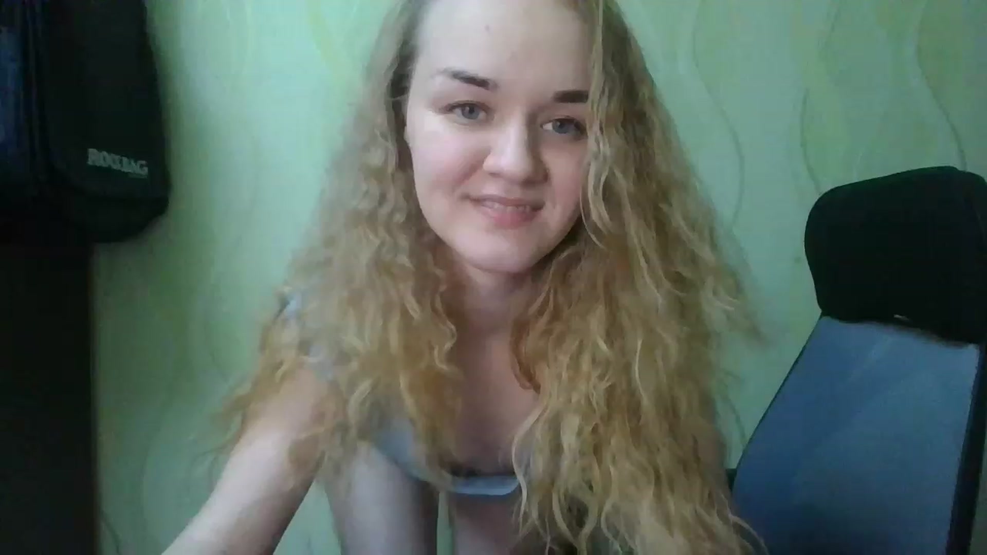 Gallery image thumbnail from ScarletChase's myfreecams stream on, 11/17/2022, 20:31 image 6 of 20