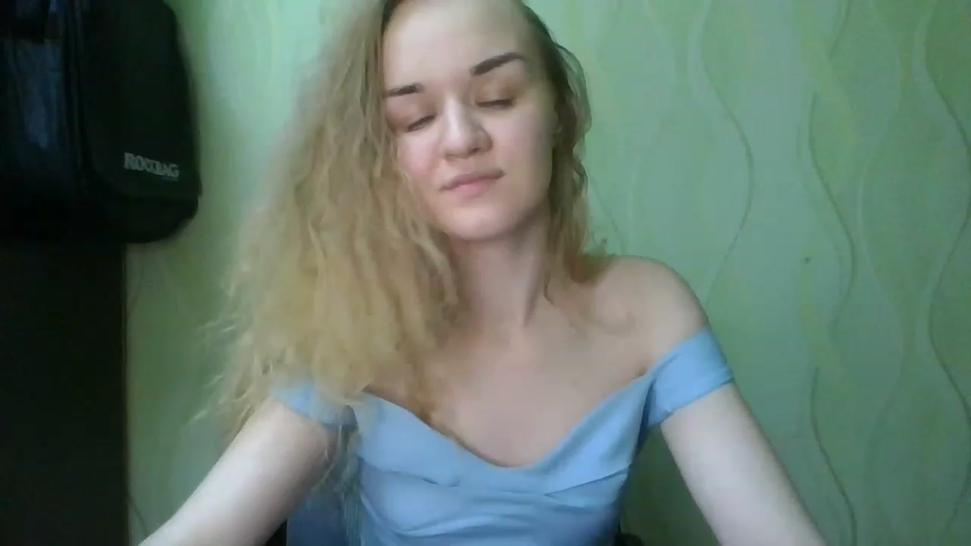 Gallery image thumbnail from ScarletChase's myfreecams stream on, 11/17/2022, 22:20 image 19 of 20