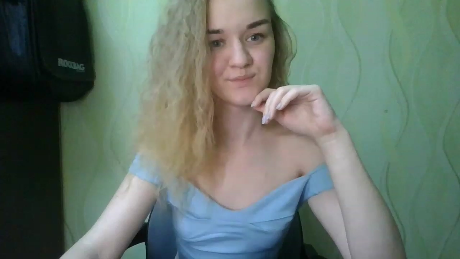 Gallery image thumbnail from ScarletChase's myfreecams stream on, 11/17/2022, 22:20 image 15 of 20