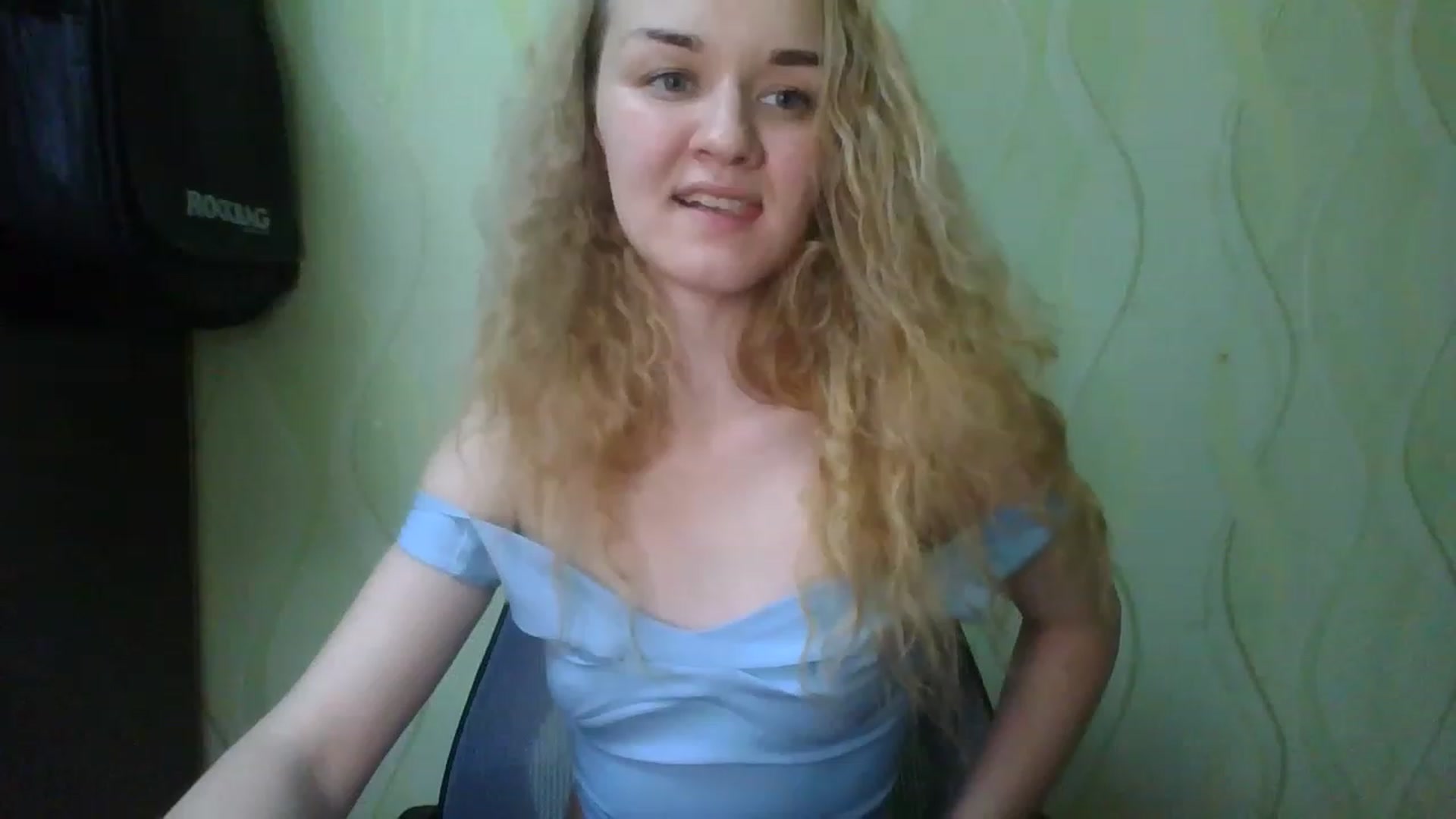 Gallery image thumbnail from ScarletChase's myfreecams stream on, 11/17/2022, 22:20 image 1 of 20