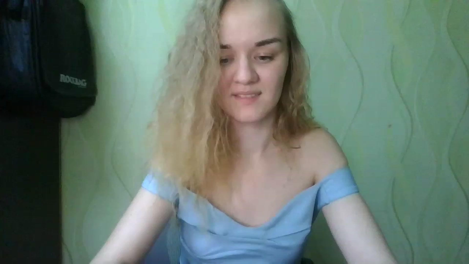 Gallery image thumbnail from ScarletChase's myfreecams stream on, 11/17/2022, 22:20 image 17 of 20