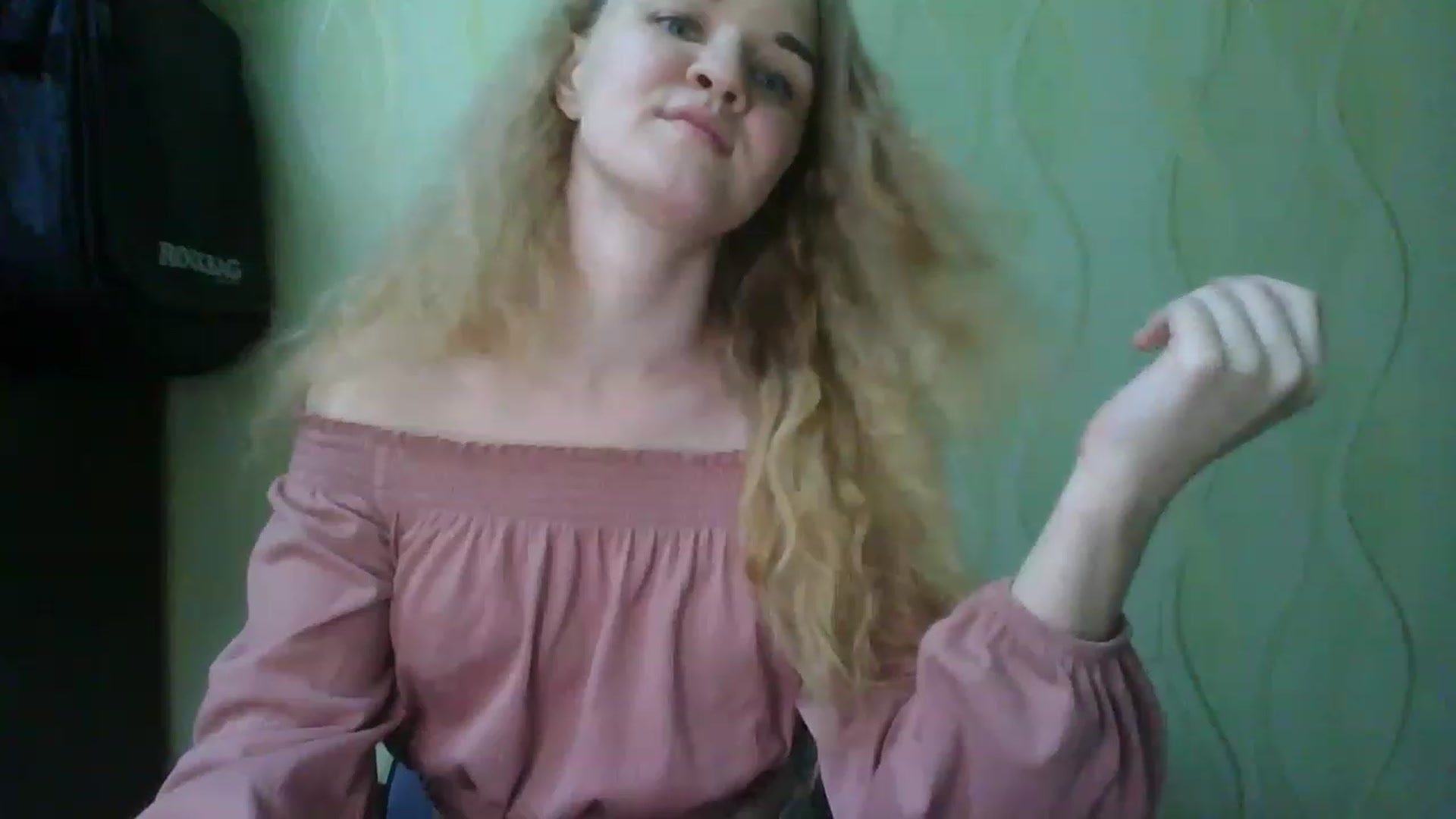 Gallery image thumbnail from ScarletChase's myfreecams stream on, 11/18/2022, 14:15 image 8 of 20