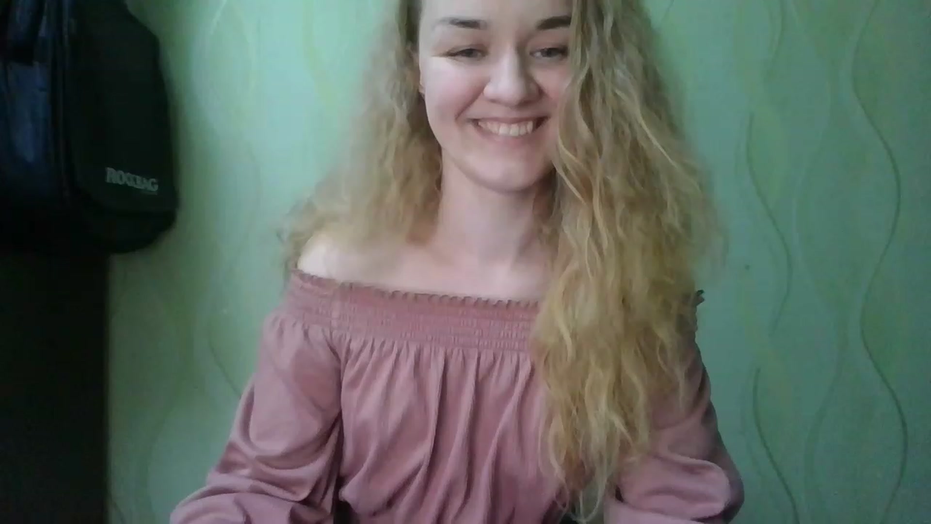 Gallery image thumbnail from ScarletChase's myfreecams stream on, 11/18/2022, 14:15 image 5 of 20