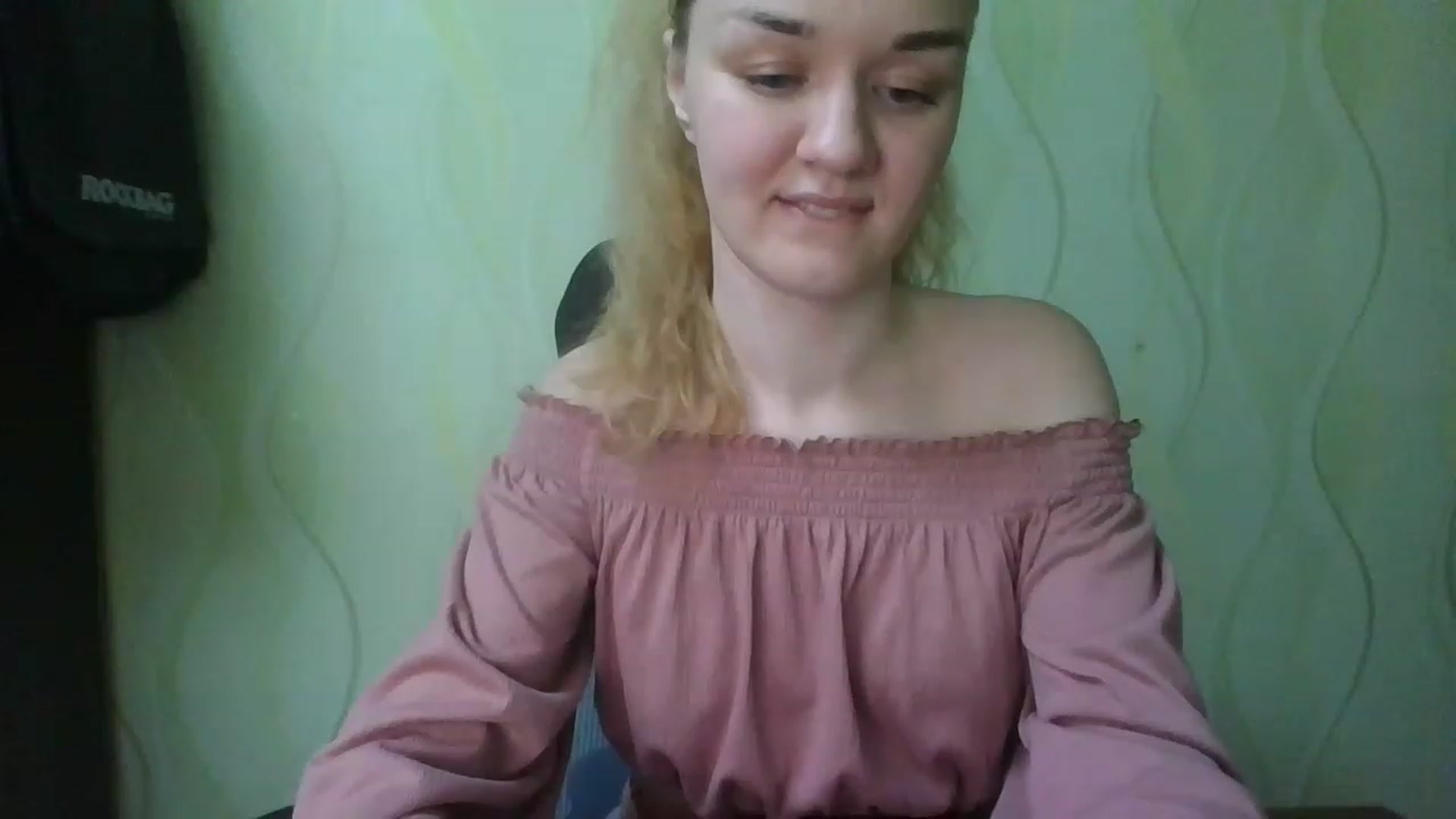Gallery image thumbnail from ScarletChase's myfreecams stream on, 11/18/2022, 21:53 image 16 of 20