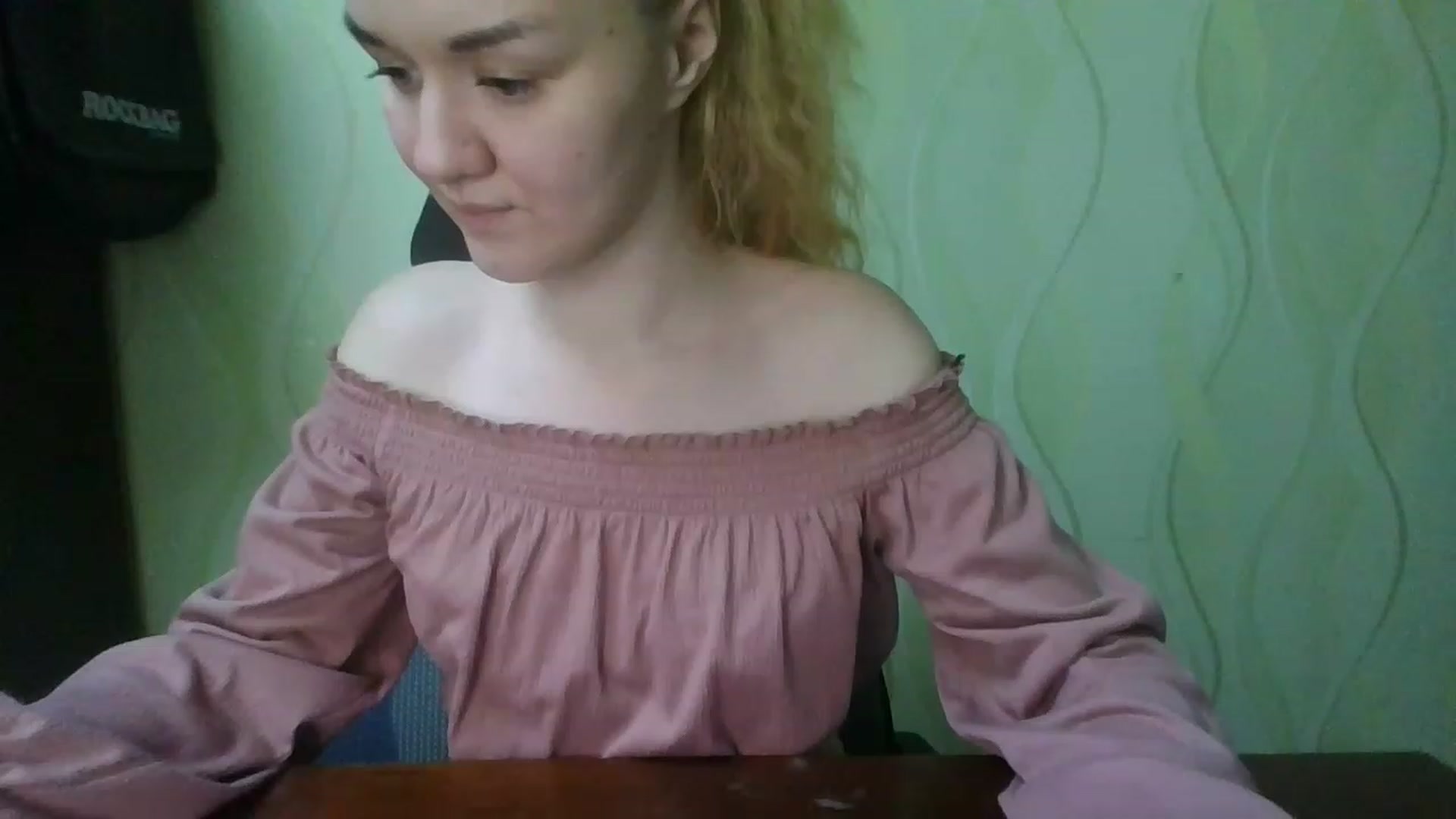 Gallery image thumbnail from ScarletChase's myfreecams stream on, 11/18/2022, 21:53 image 18 of 20