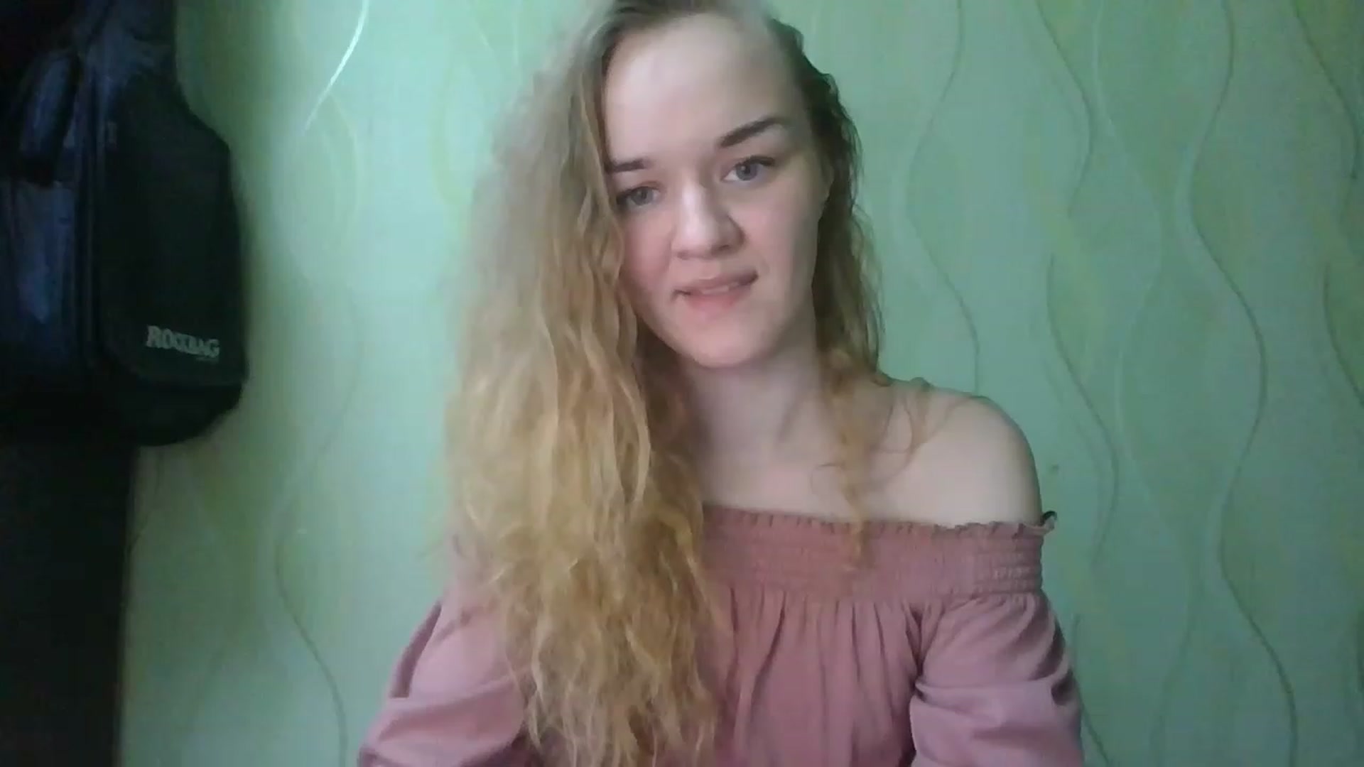 Gallery image thumbnail from ScarletChase's myfreecams stream on, 11/18/2022, 21:53 image 2 of 20