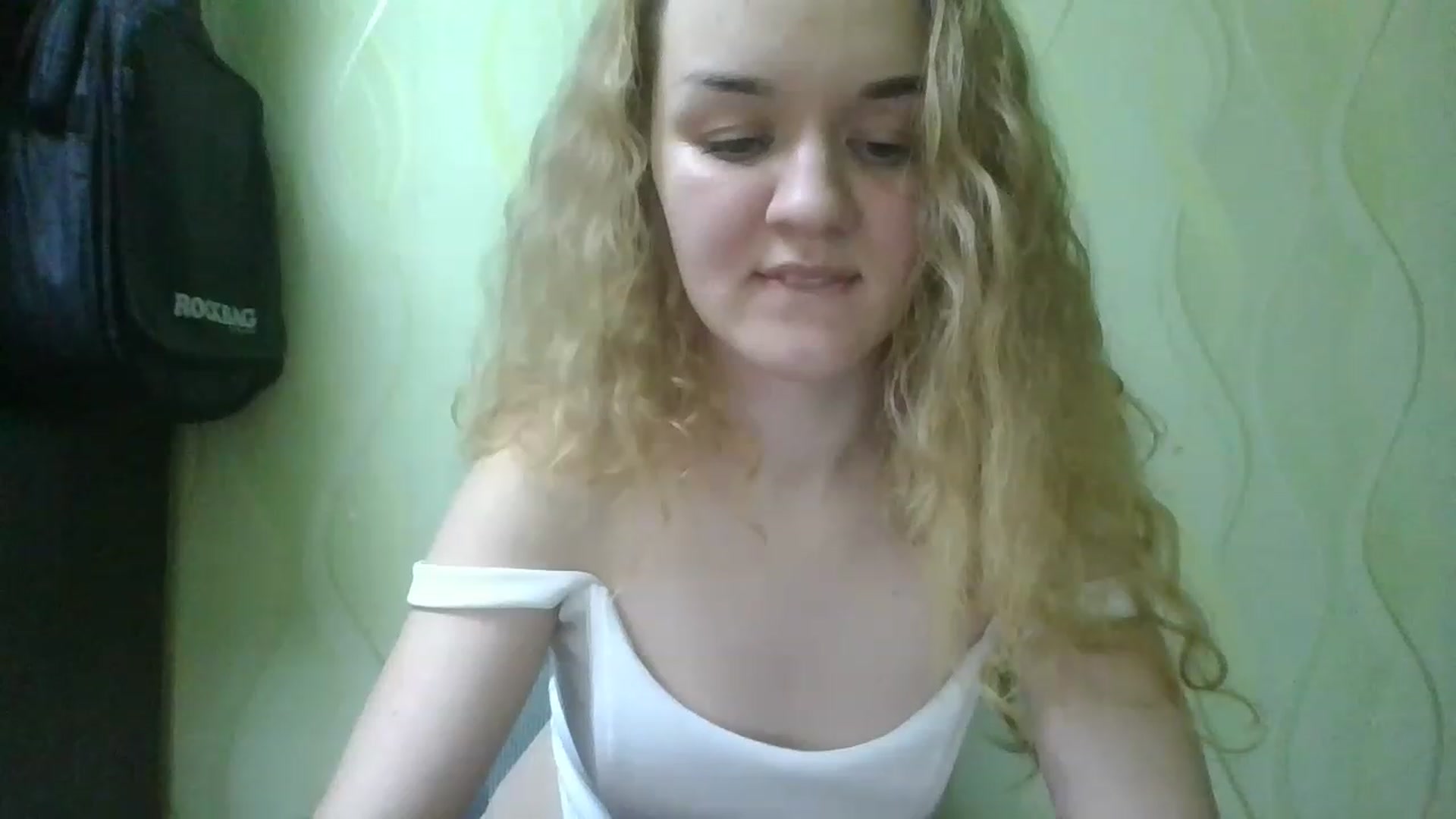 Gallery image thumbnail from ScarletChase's myfreecams stream on, 11/19/2022, 14:39 image 6 of 20