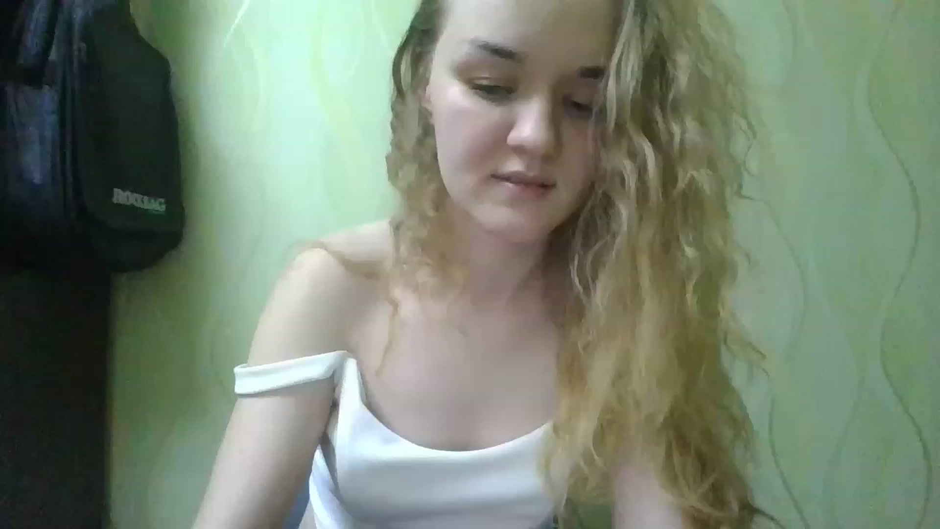 Gallery image thumbnail from ScarletChase's myfreecams stream on, 11/19/2022, 14:39 image 7 of 20