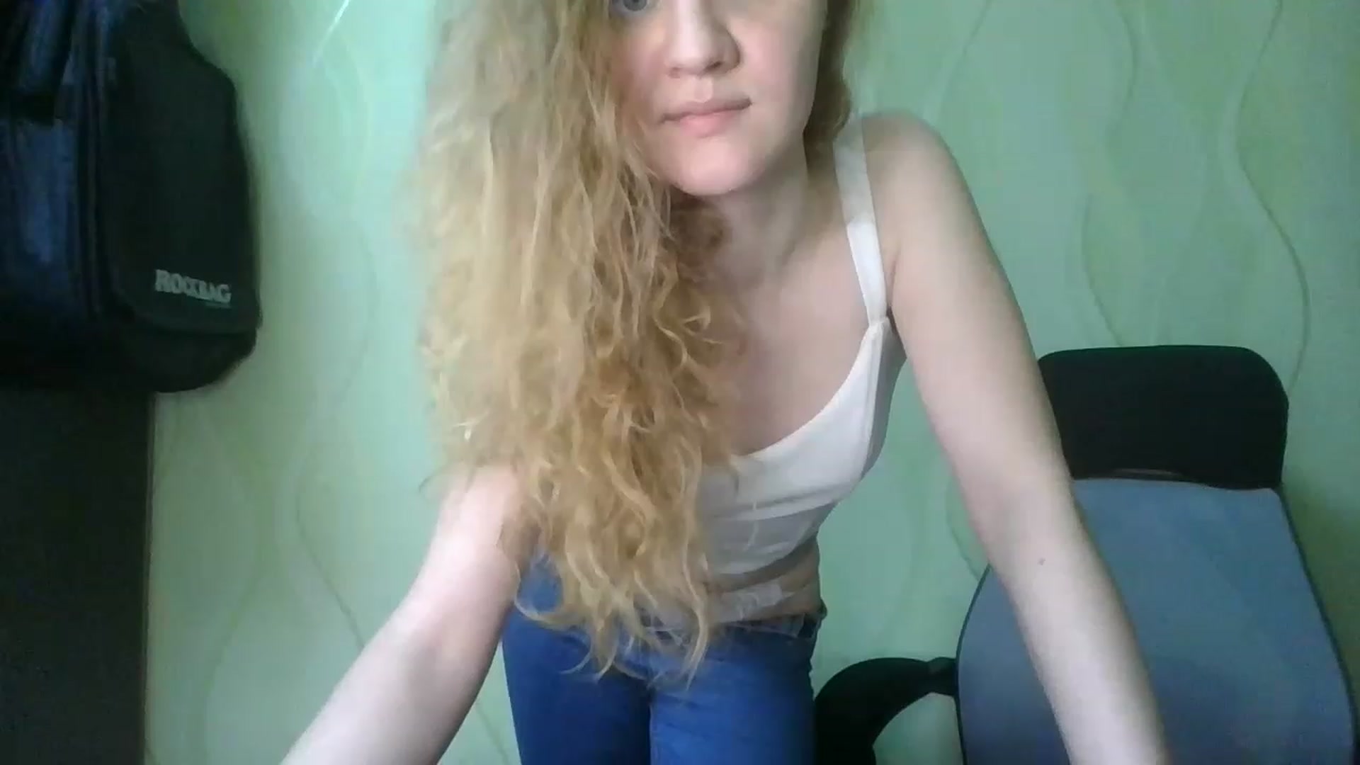 Gallery image thumbnail from ScarletChase's myfreecams stream on, 11/19/2022, 15:08 image 16 of 20