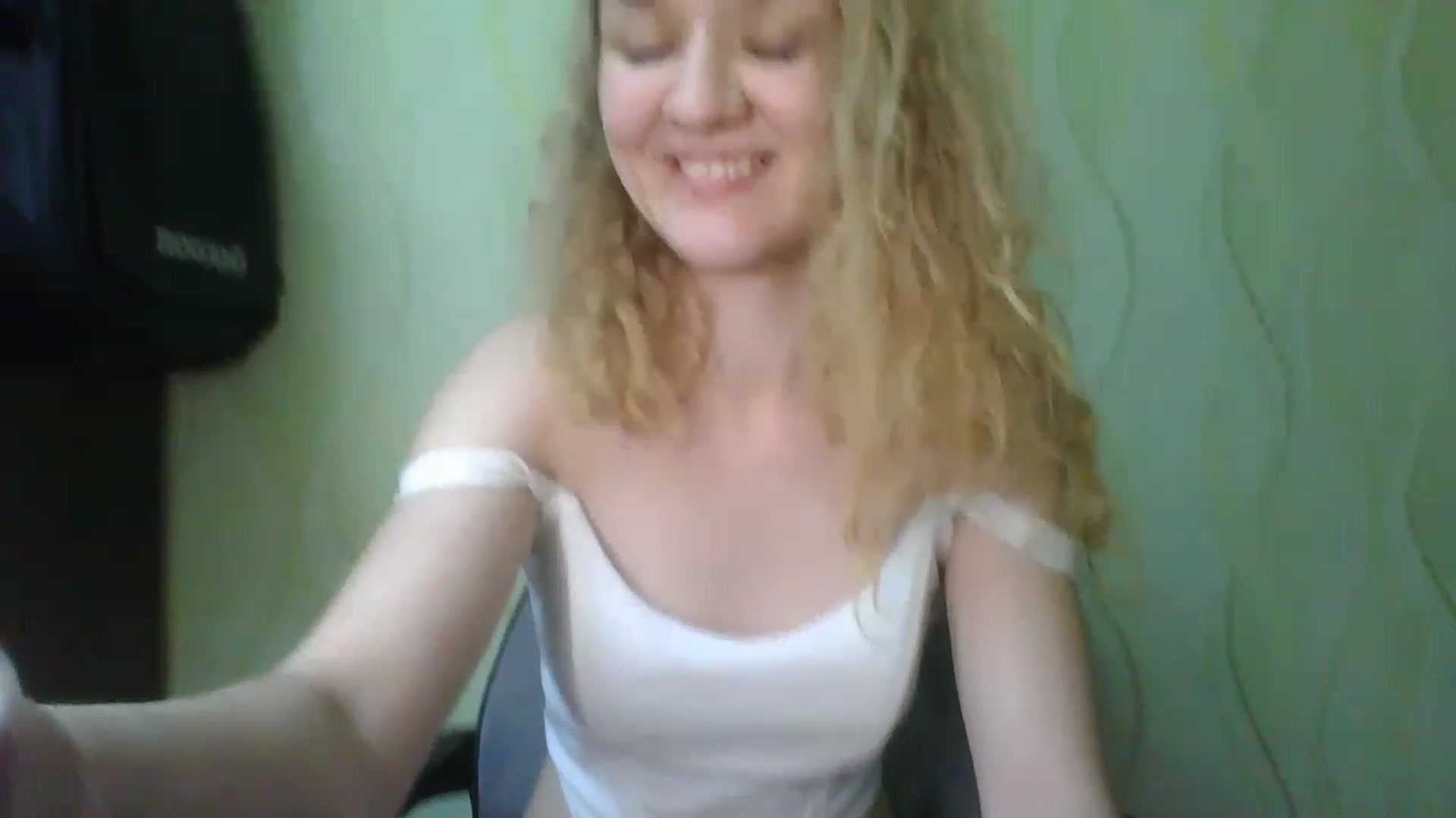 Gallery image thumbnail from ScarletChase's myfreecams stream on, 11/19/2022, 17:16 image 7 of 20