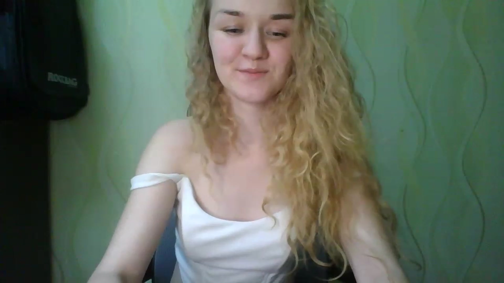 Gallery image thumbnail from ScarletChase's myfreecams stream on, 11/19/2022, 17:16 image 16 of 20