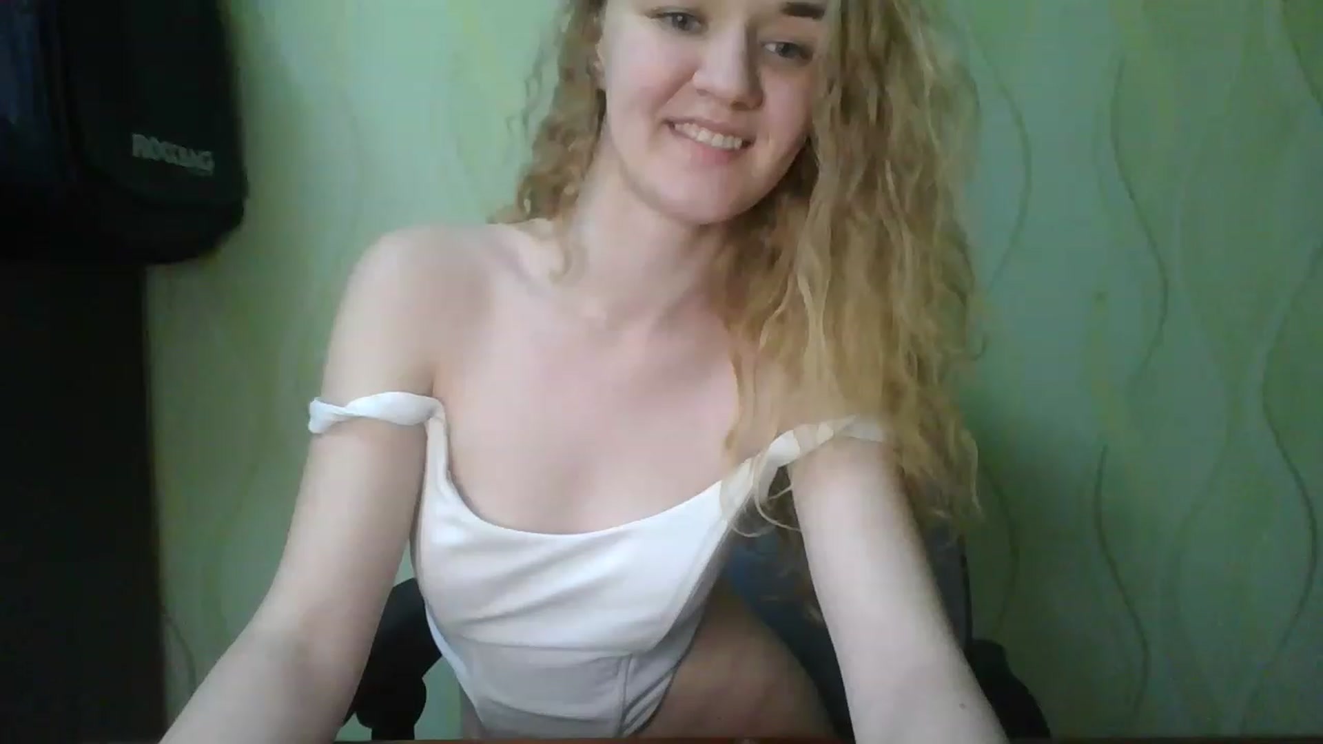Gallery image thumbnail from ScarletChase's myfreecams stream on, 11/19/2022, 17:16 image 14 of 20