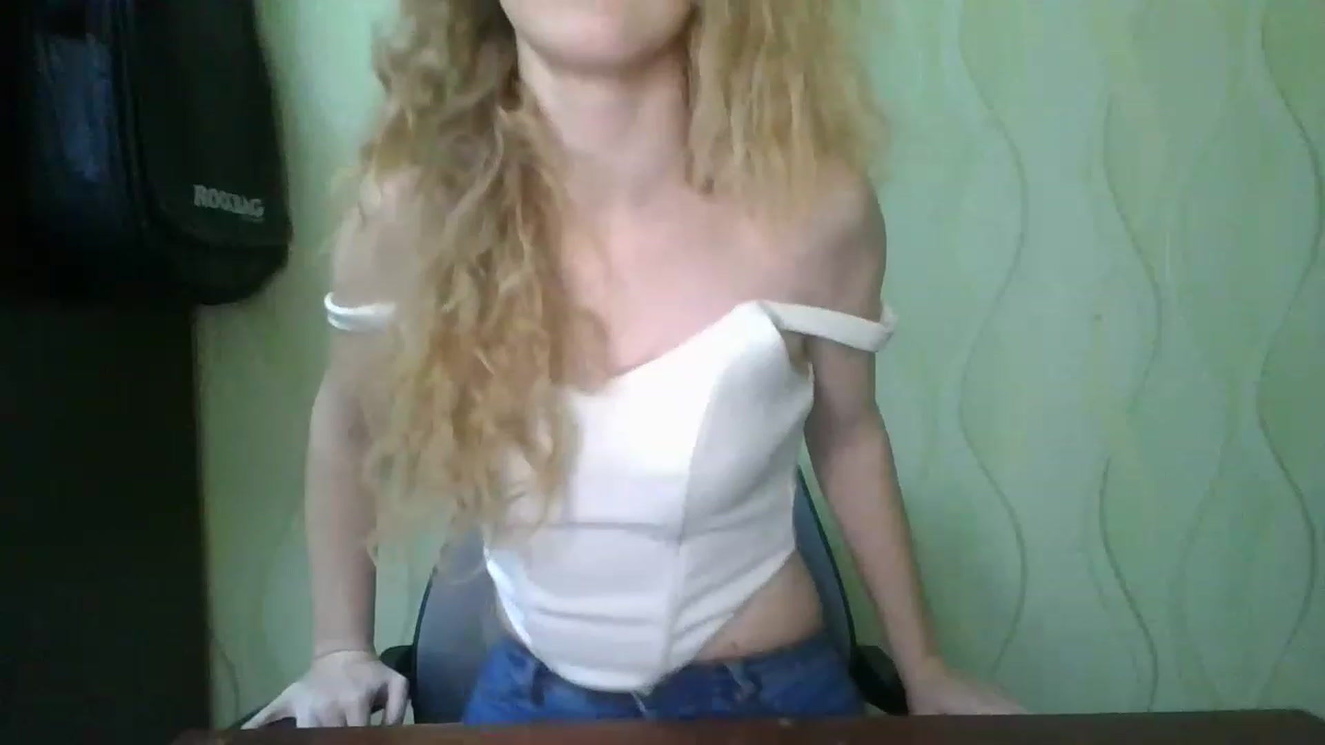 Gallery image thumbnail from ScarletChase's myfreecams stream on, 11/19/2022, 18:59 image 12 of 20