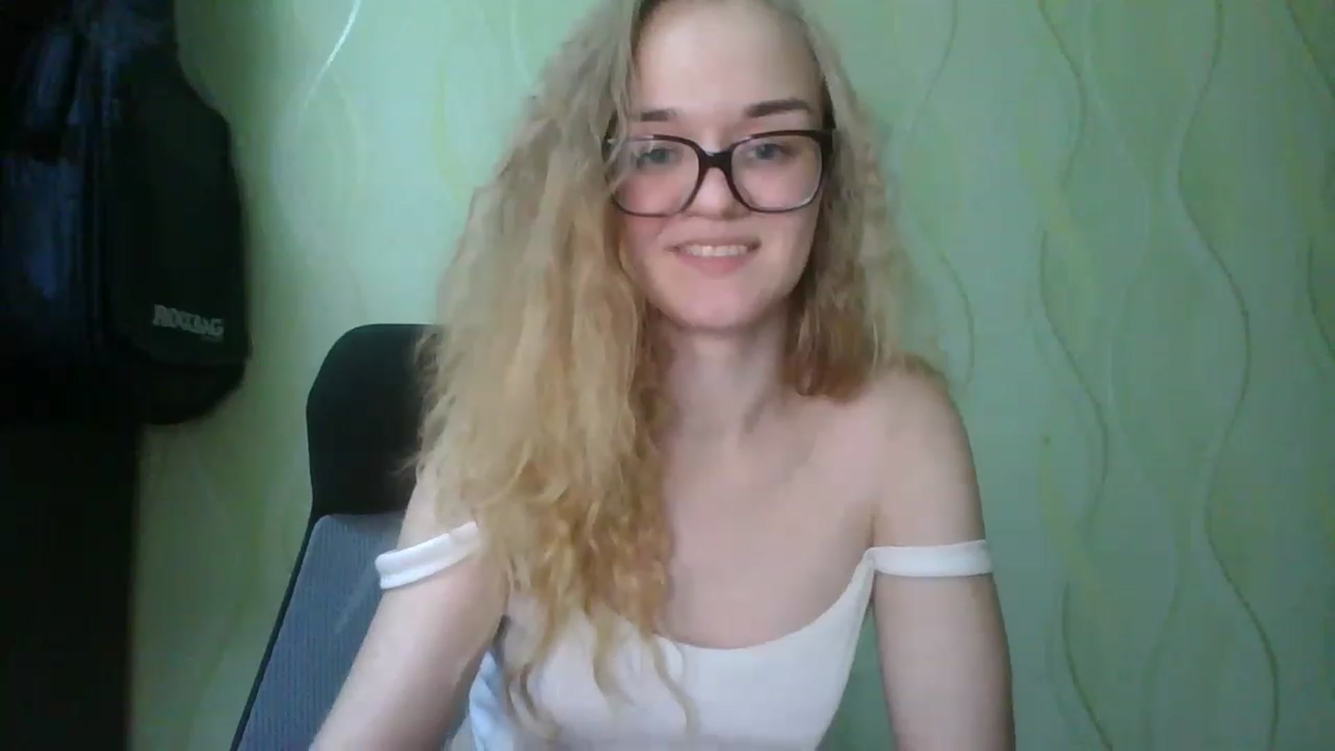 Gallery image thumbnail from ScarletChase's myfreecams stream on, 11/19/2022, 18:59 image 17 of 20