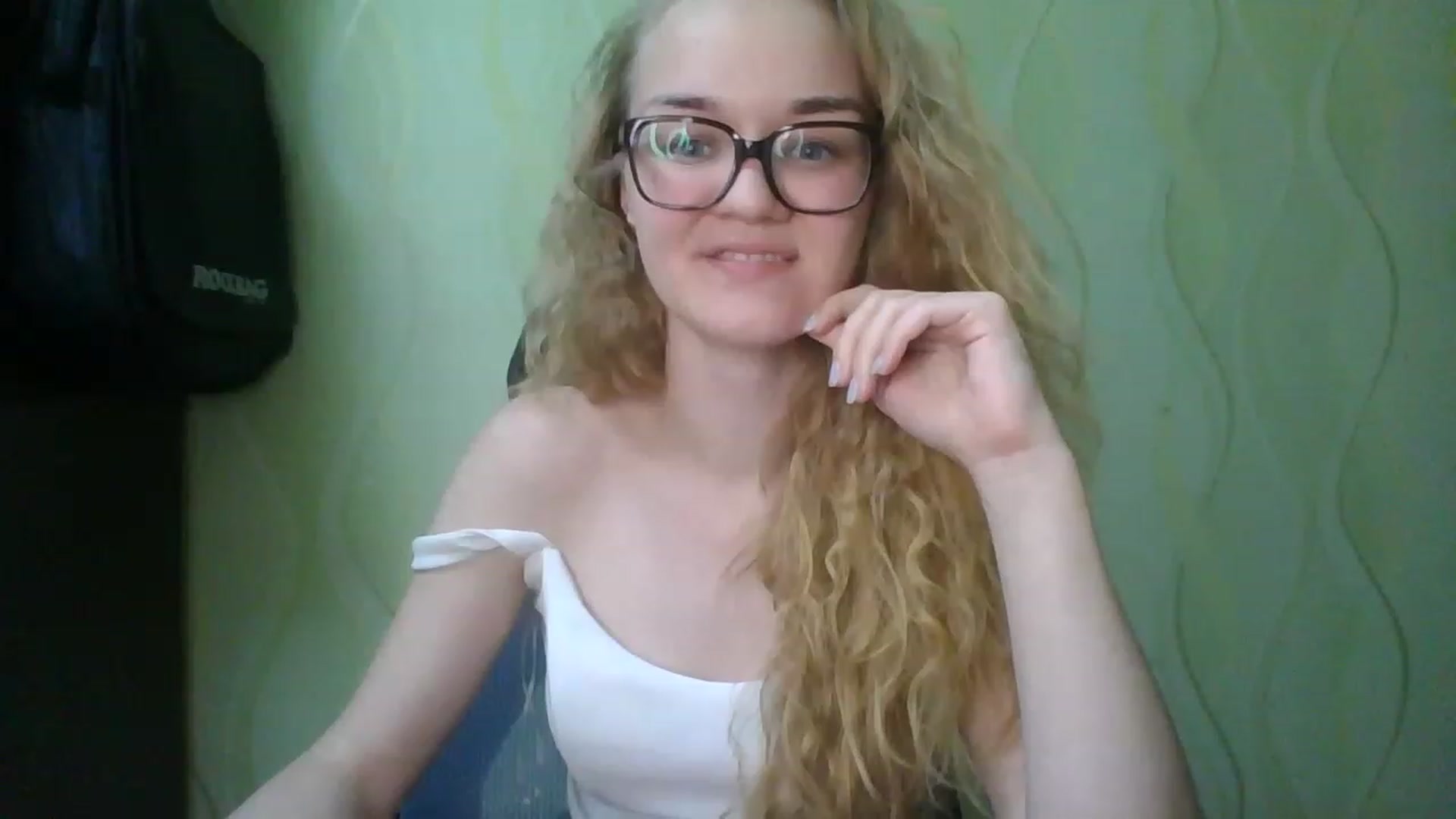 Gallery image thumbnail from ScarletChase's myfreecams stream on, 11/19/2022, 18:59 image 14 of 20