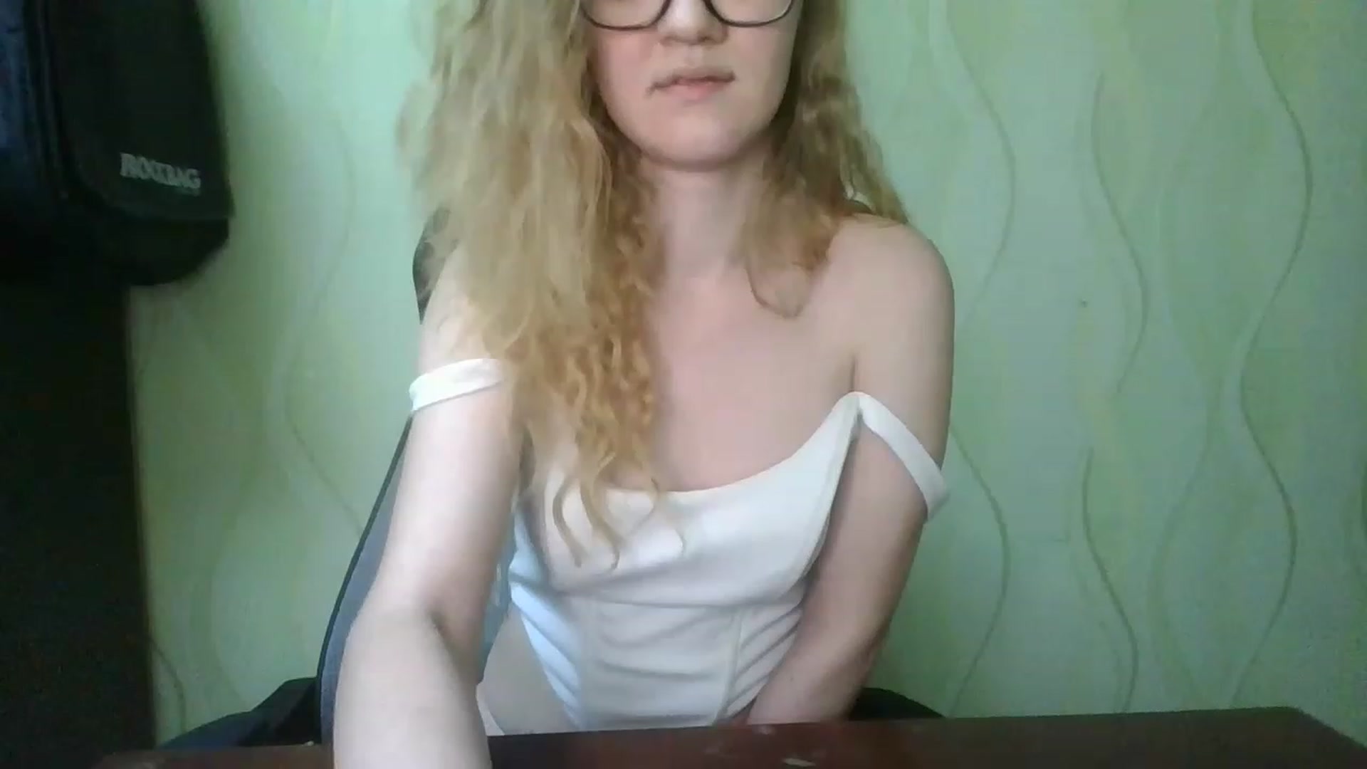 Gallery image thumbnail from ScarletChase's myfreecams stream on, 11/19/2022, 18:59 image 20 of 20