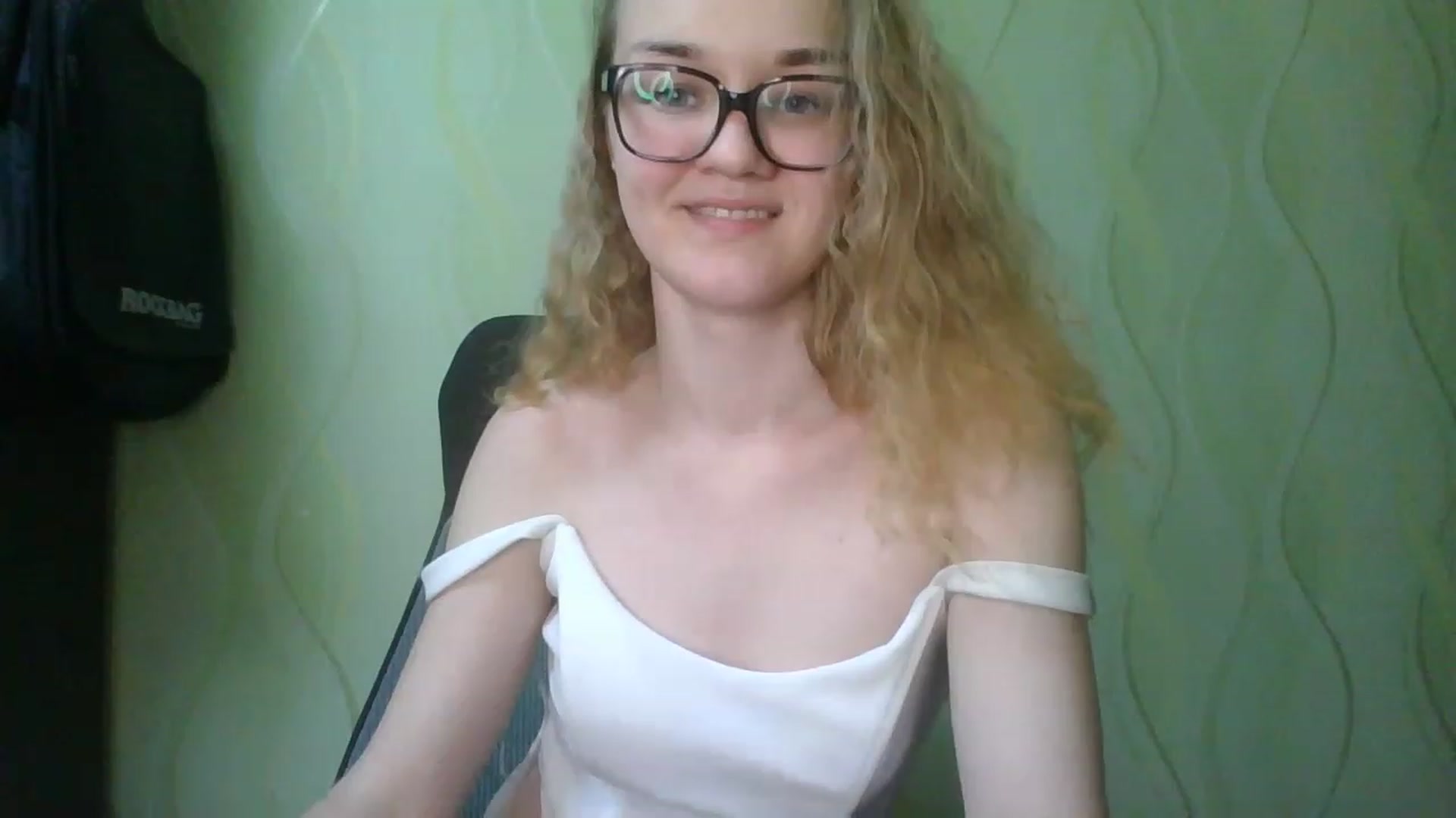 Gallery image thumbnail from ScarletChase's myfreecams stream on, 11/19/2022, 18:59 image 1 of 20