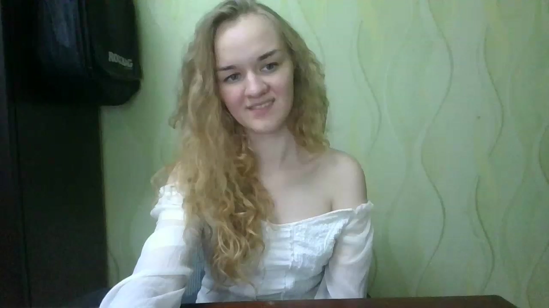 Gallery image thumbnail from ScarletChase's myfreecams stream on, 11/21/2022, 20:16 image 10 of 20